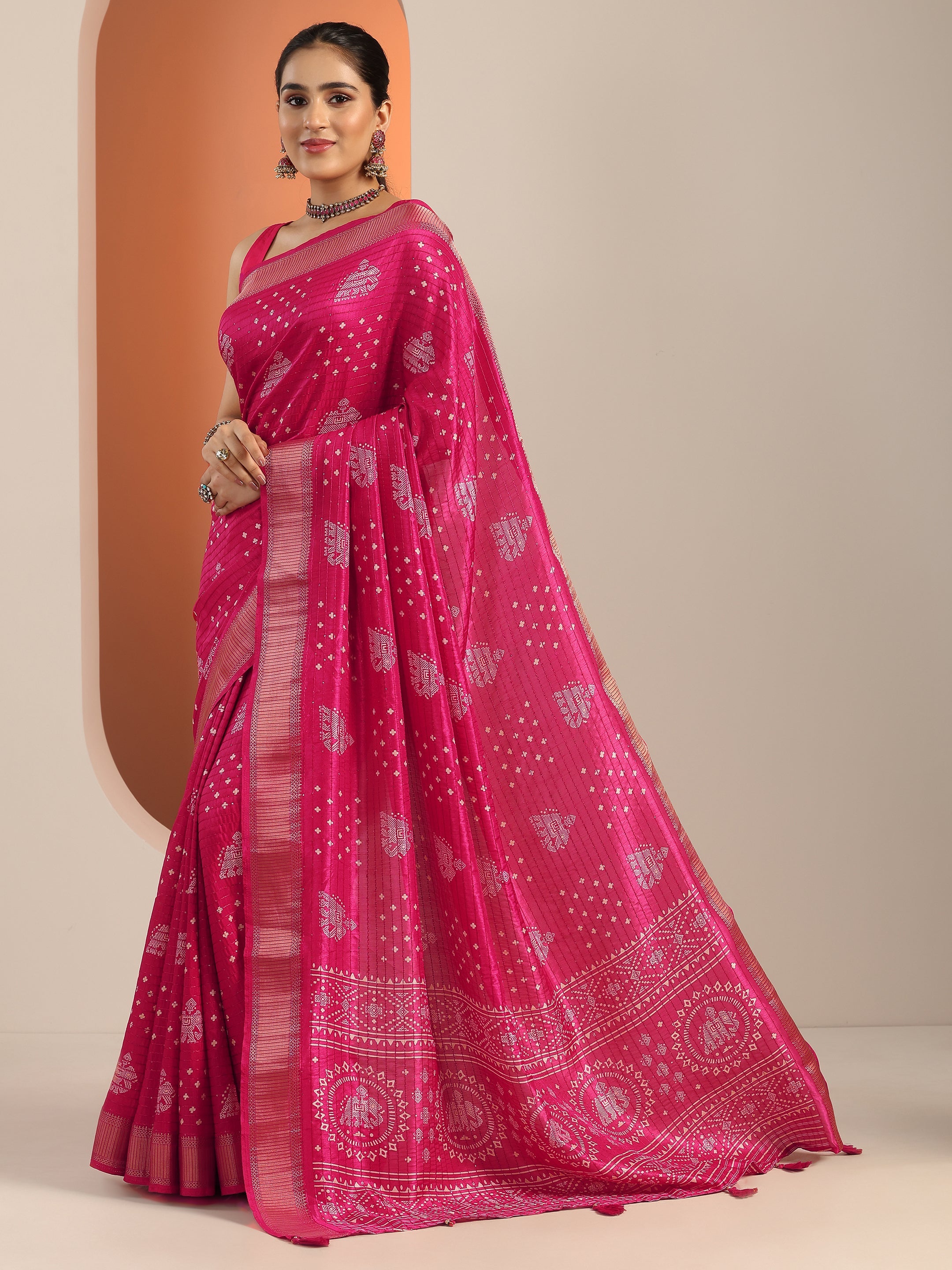 Pink Printed Silk Blend Saree With Unstitched Blouse Piece