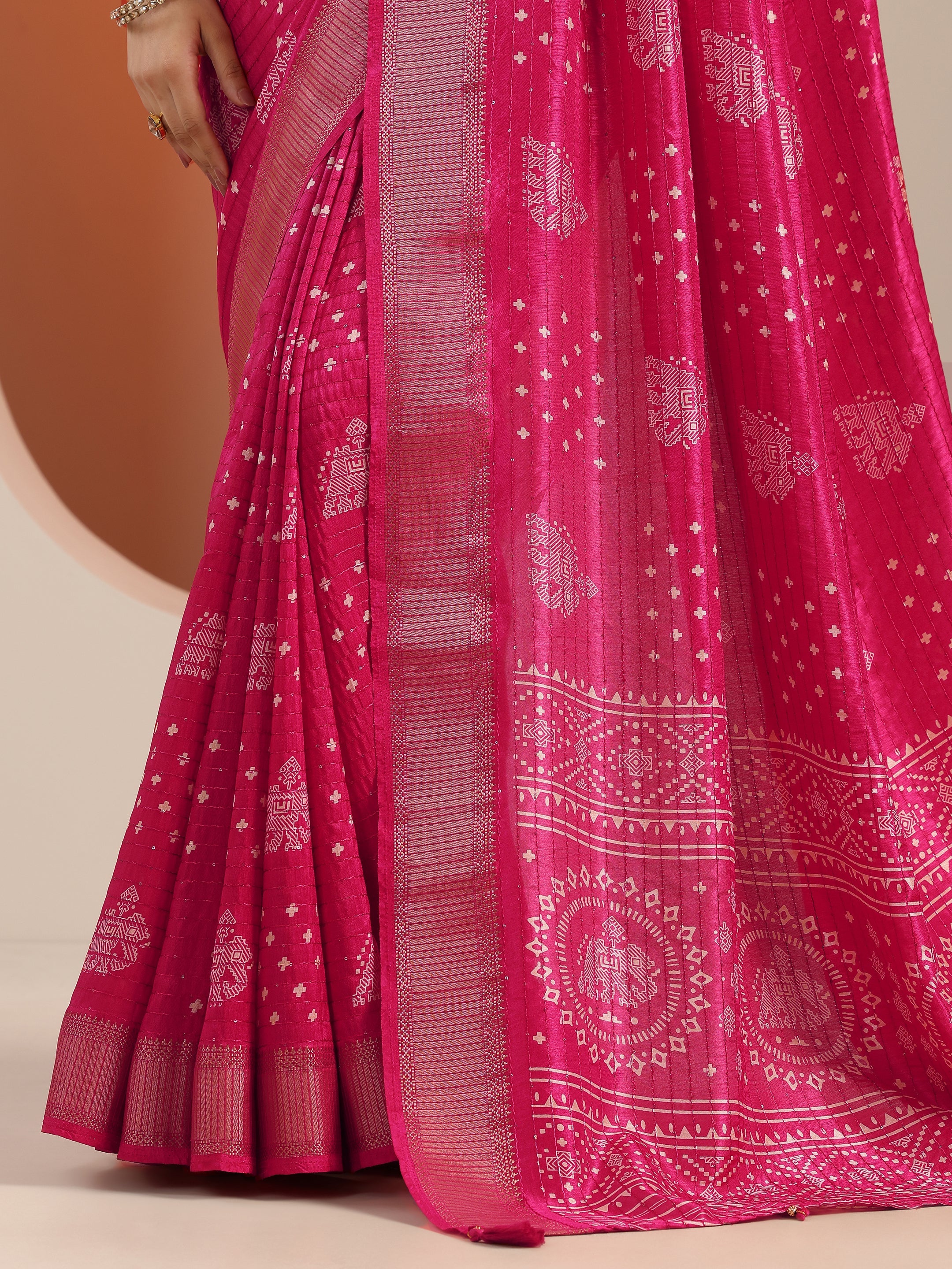 Pink Printed Silk Blend Saree With Unstitched Blouse Piece