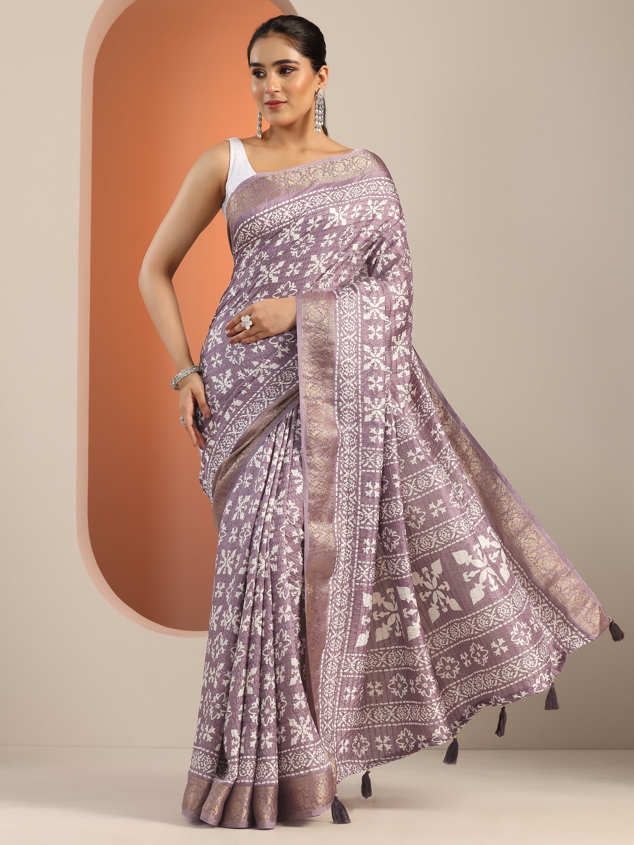 Mauve Printed Silk Blend Saree With Unstitched Blouse Piece