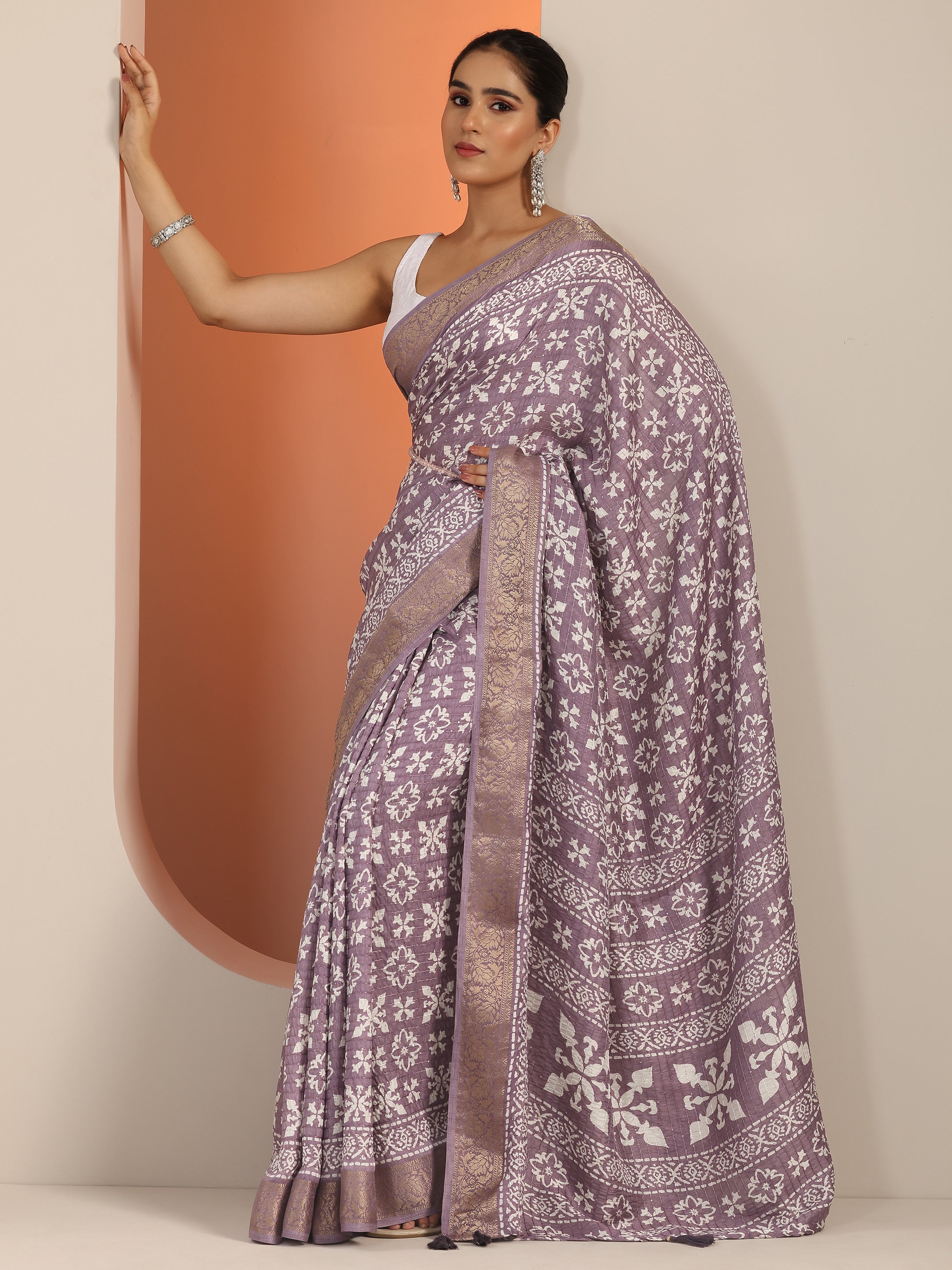 Mauve Printed Silk Blend Saree With Unstitched Blouse Piece