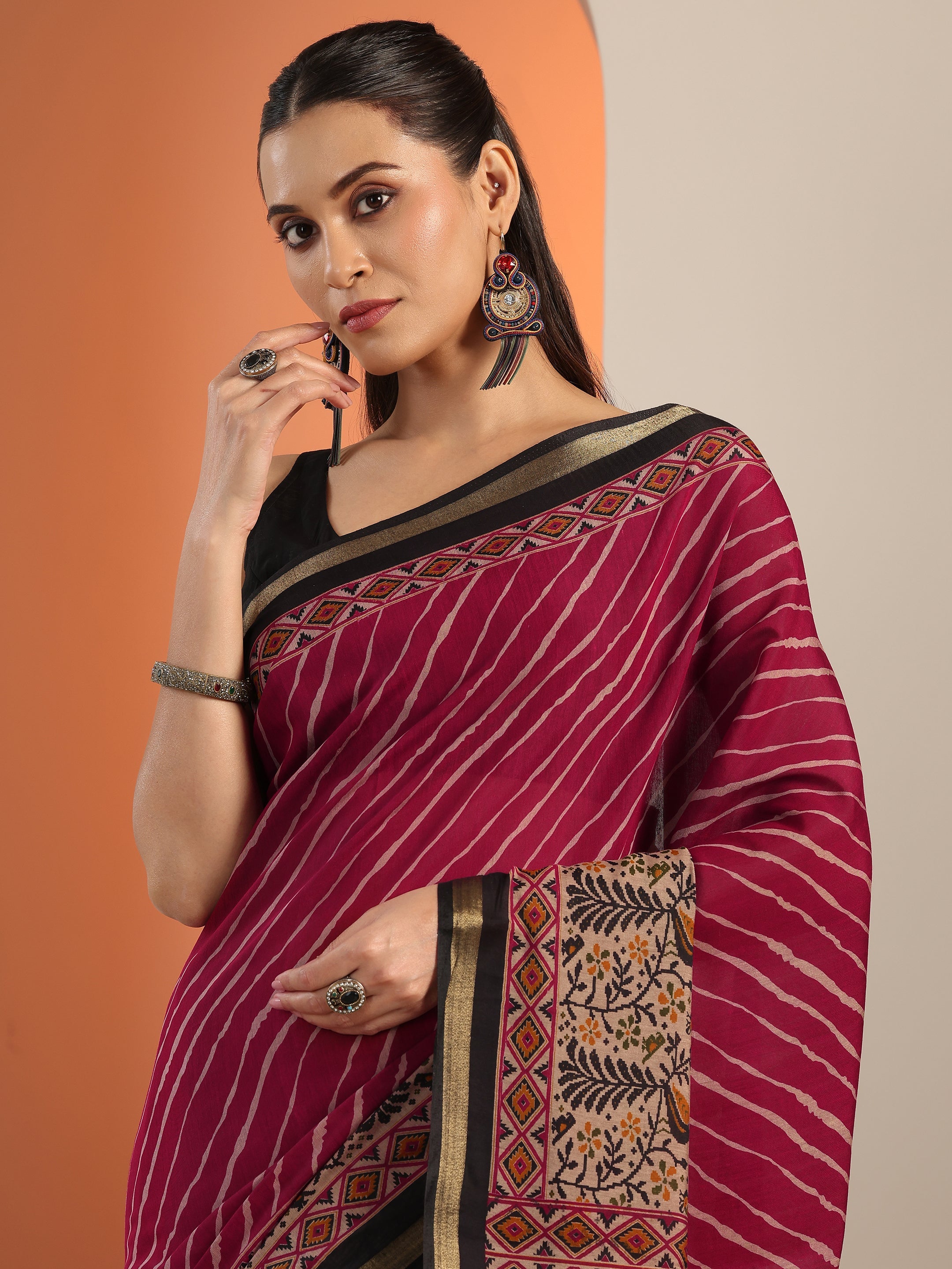 Maroon Printed Cotton Blend Saree With Unstitched Blouse Piece