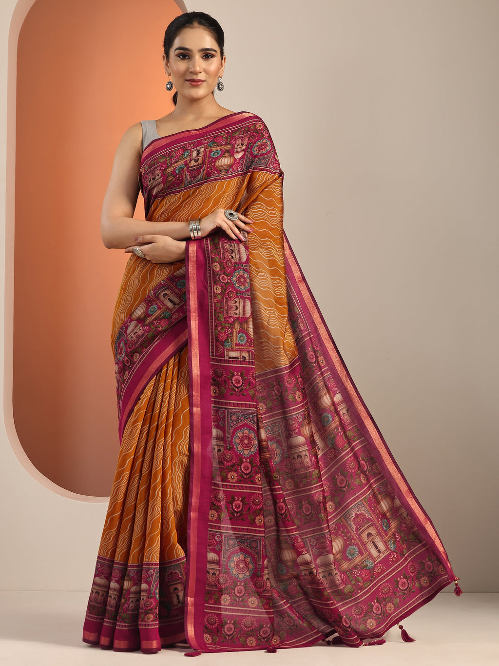 Mustard Printed Cotton Blend Saree With Unstitched Blouse Piece