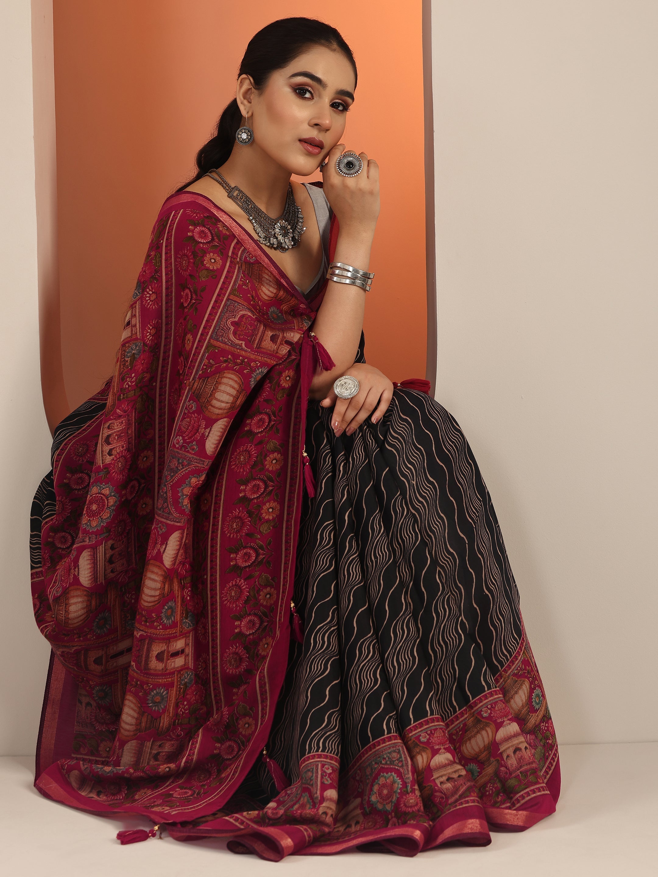 Black Printed Cotton Blend Saree With Unstitched Blouse Piece