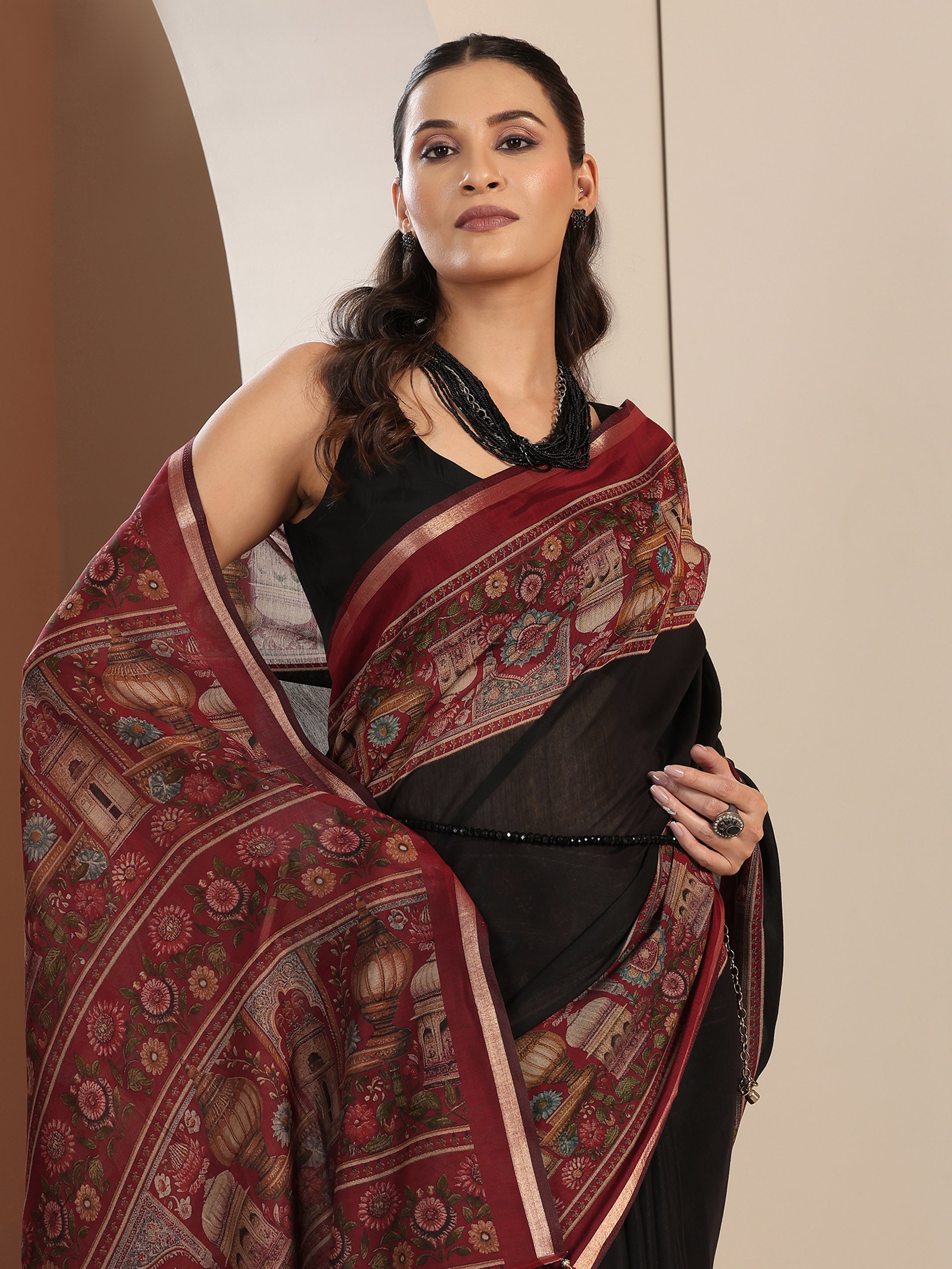 Black Solid Cotton Blend Saree With Unstitched Blouse Piece