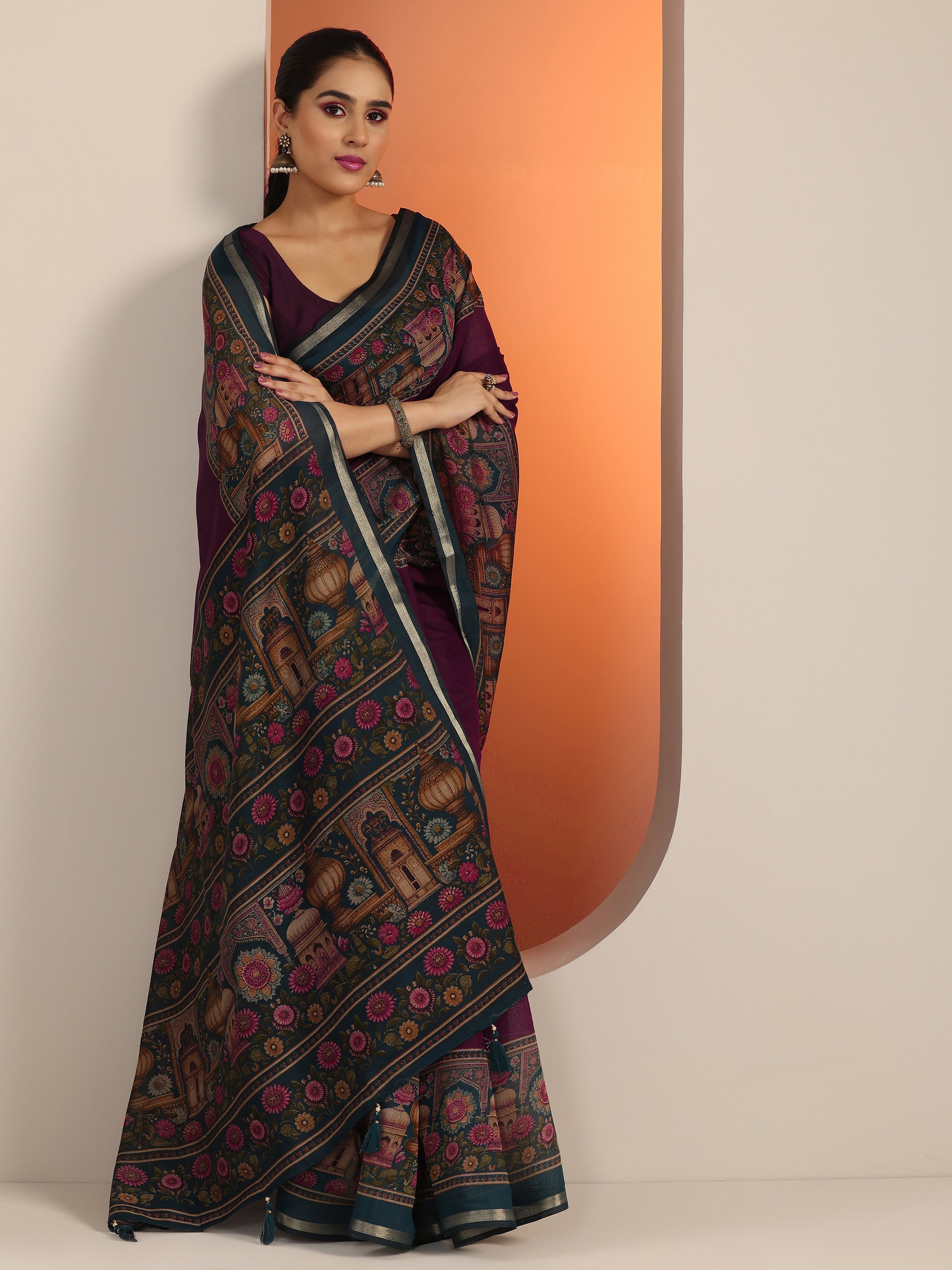 Burgundy Solid Cotton Blend Saree With Unstitched Blouse Piece