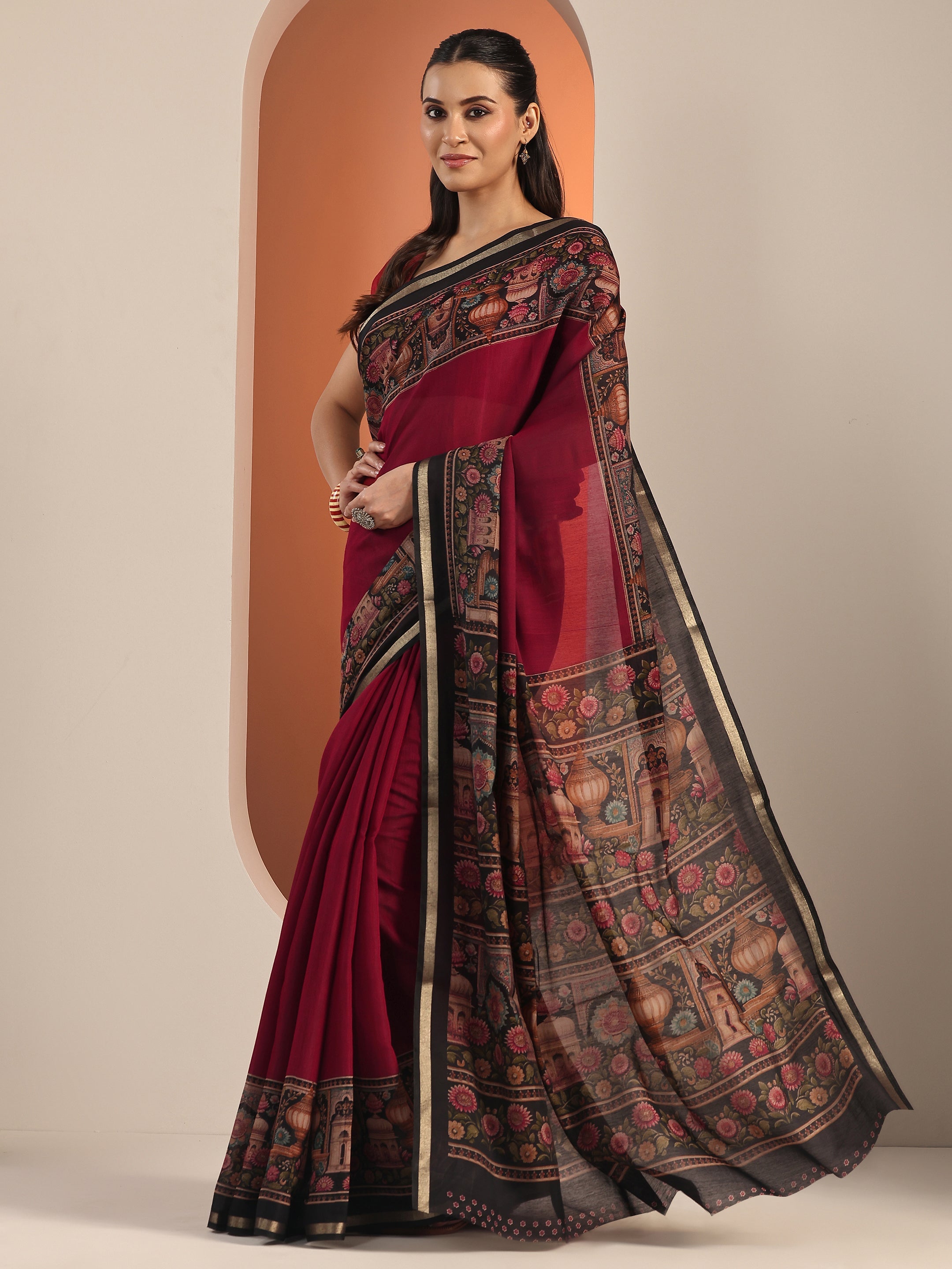 Maroon Solid Cotton Blend Saree With Unstitched Blouse Piece