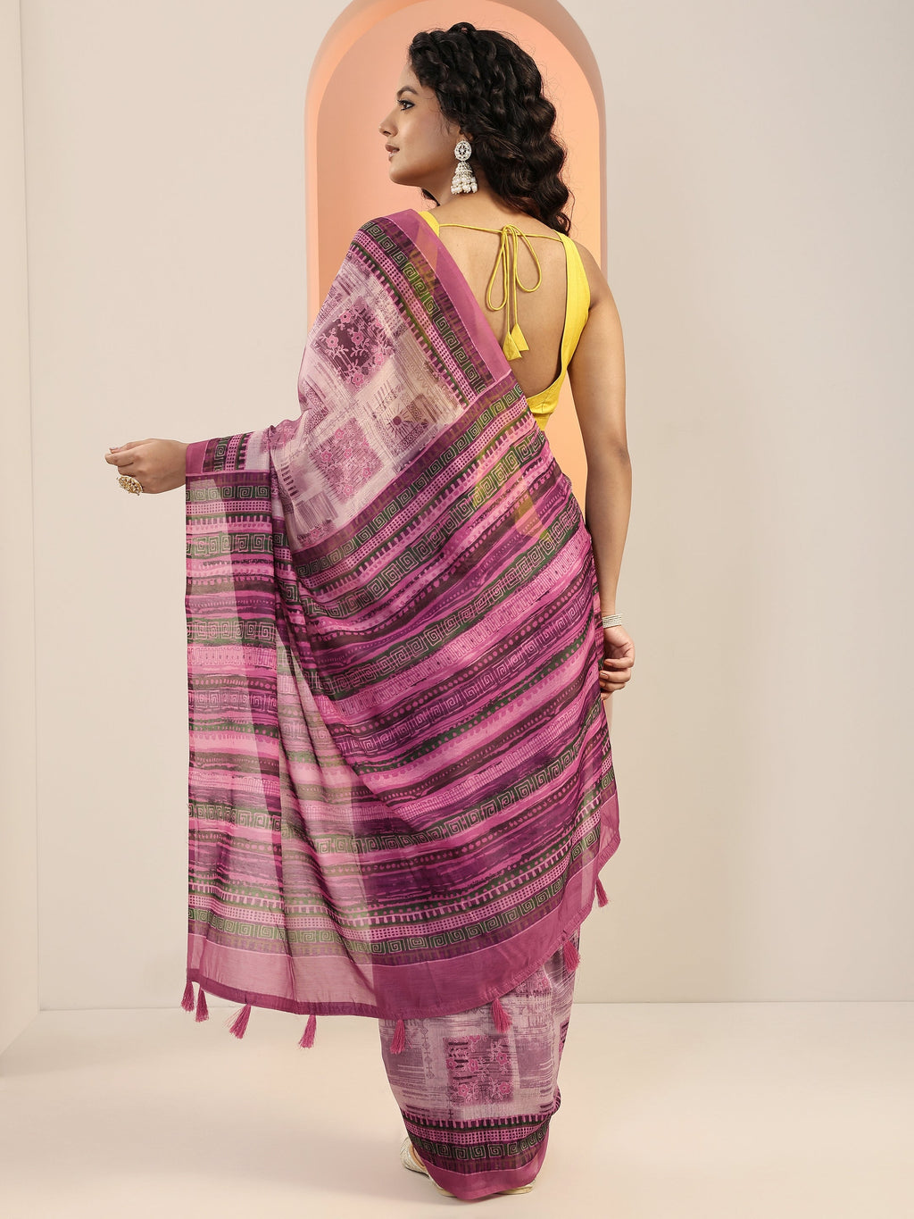 Mauve Printed Silk Blend Saree With Unstitched Blouse Piece