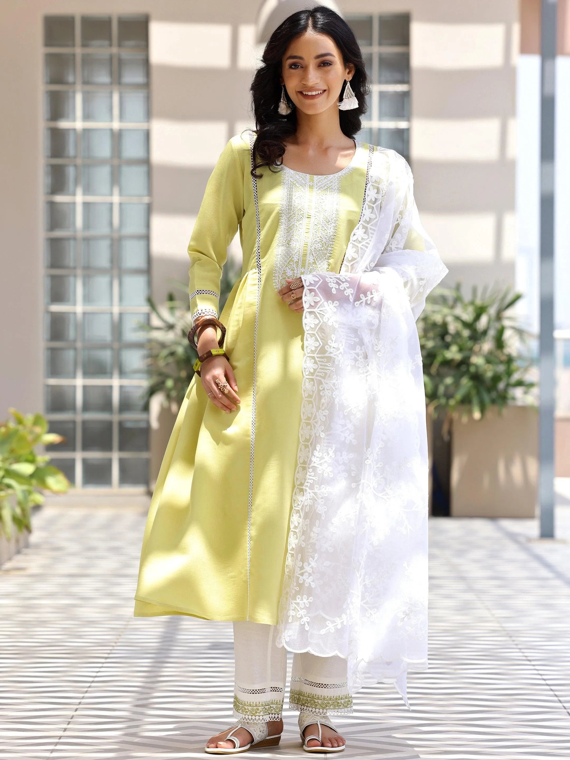 Green Embroidered Silk Blend A-Line Kurta With Trousers & Dupatta