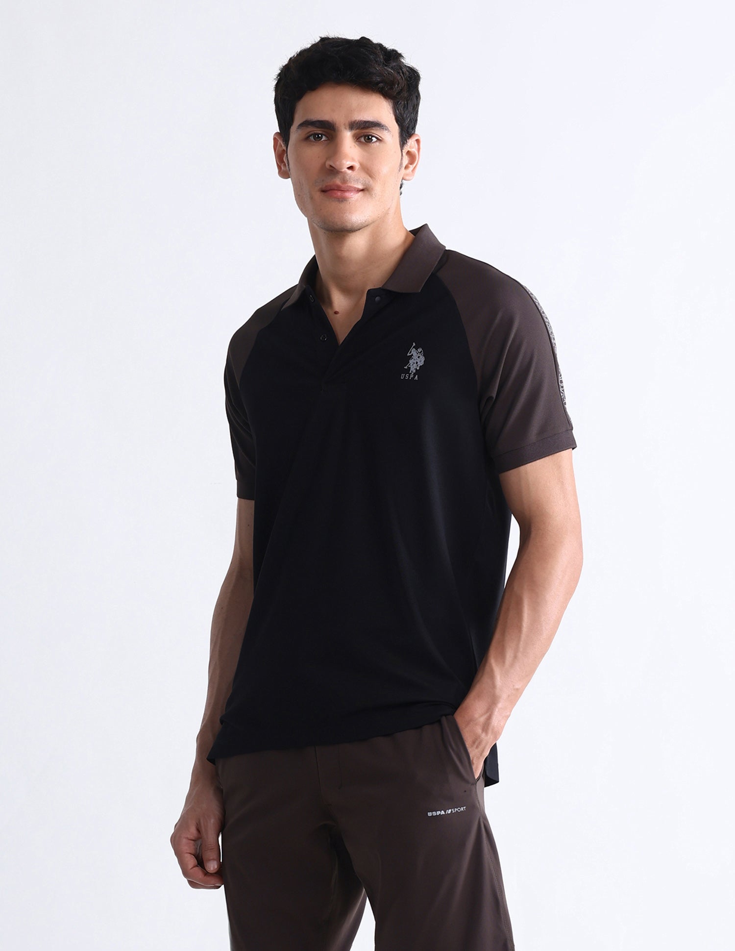 Colourblocked Slim Fit Polo Shirt