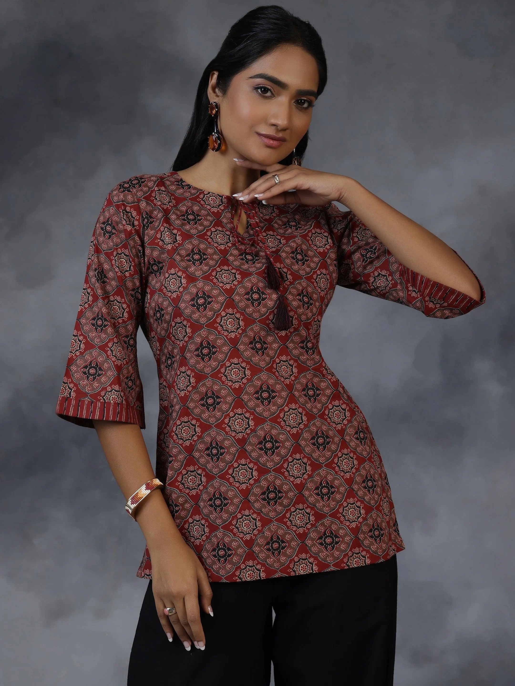 Maroon Printed Cotton Straight Kurti - Libas