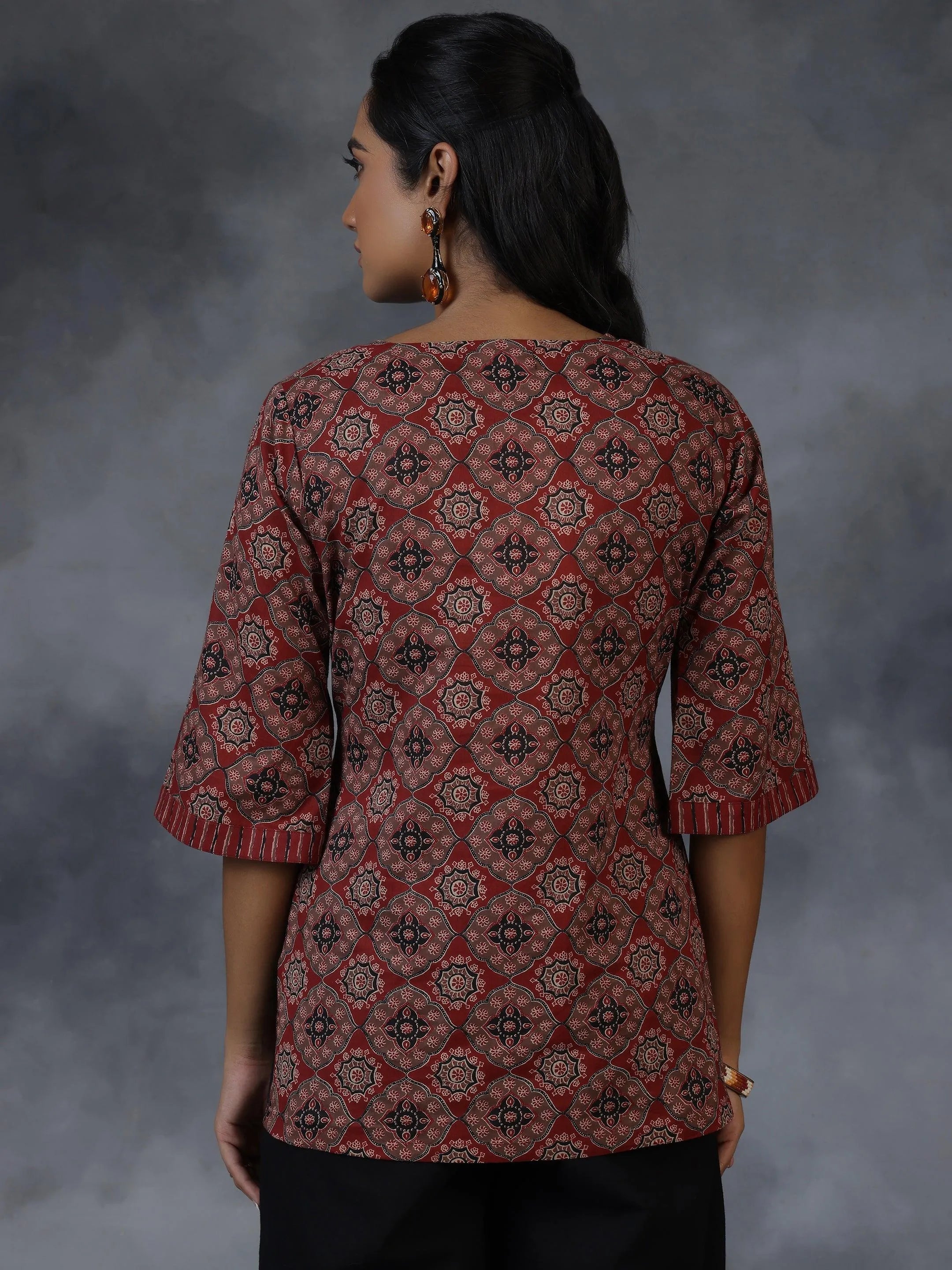 Maroon Printed Cotton Straight Kurti - Libas