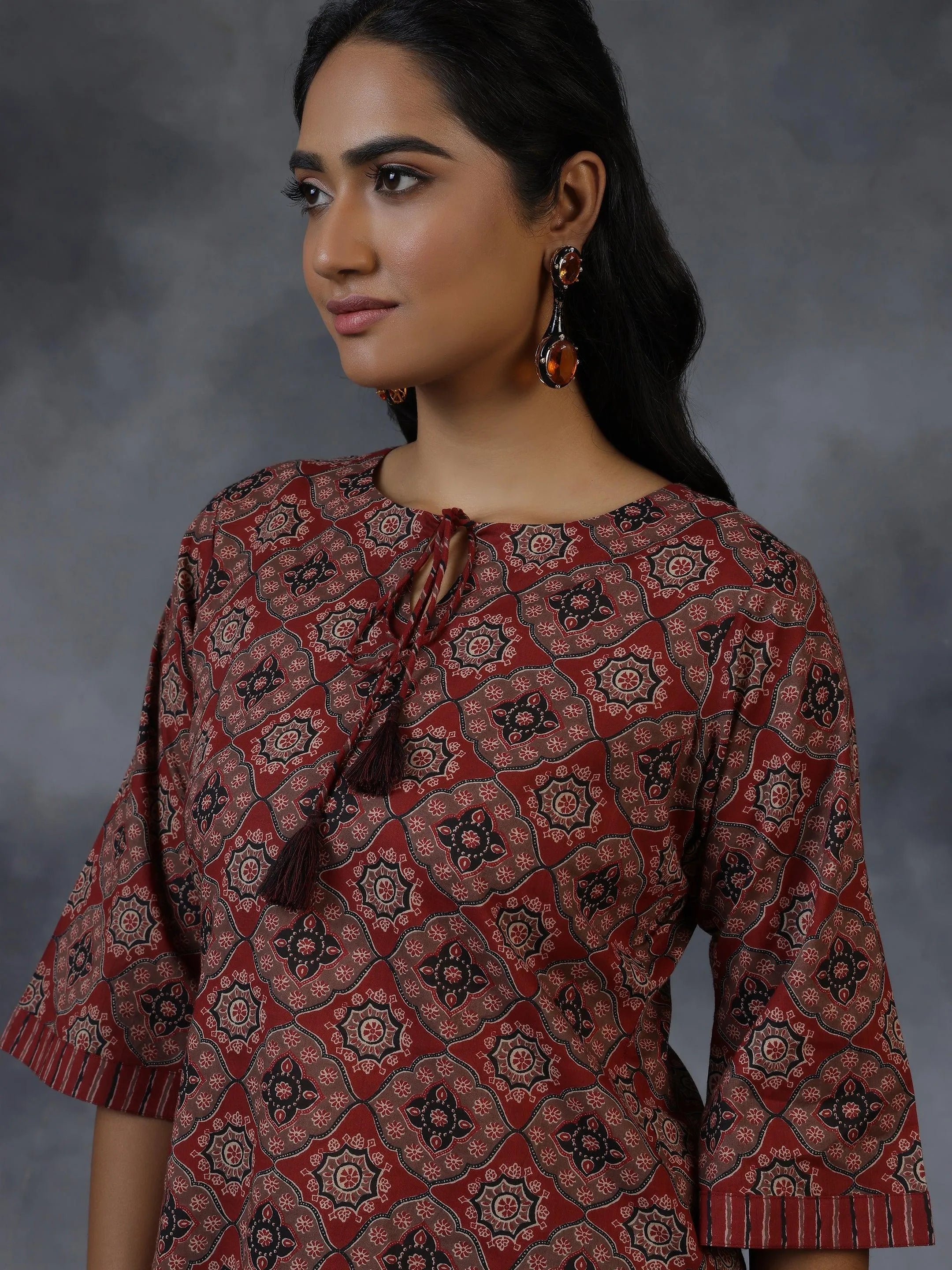 Maroon Printed Cotton Straight Kurti - Libas