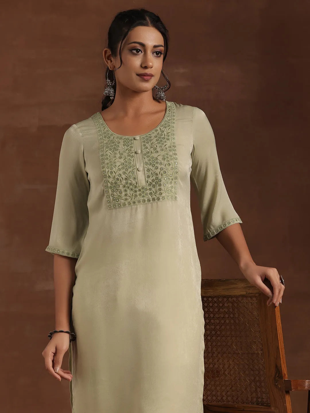 Green Yoke Design Polyester Straight Kurta