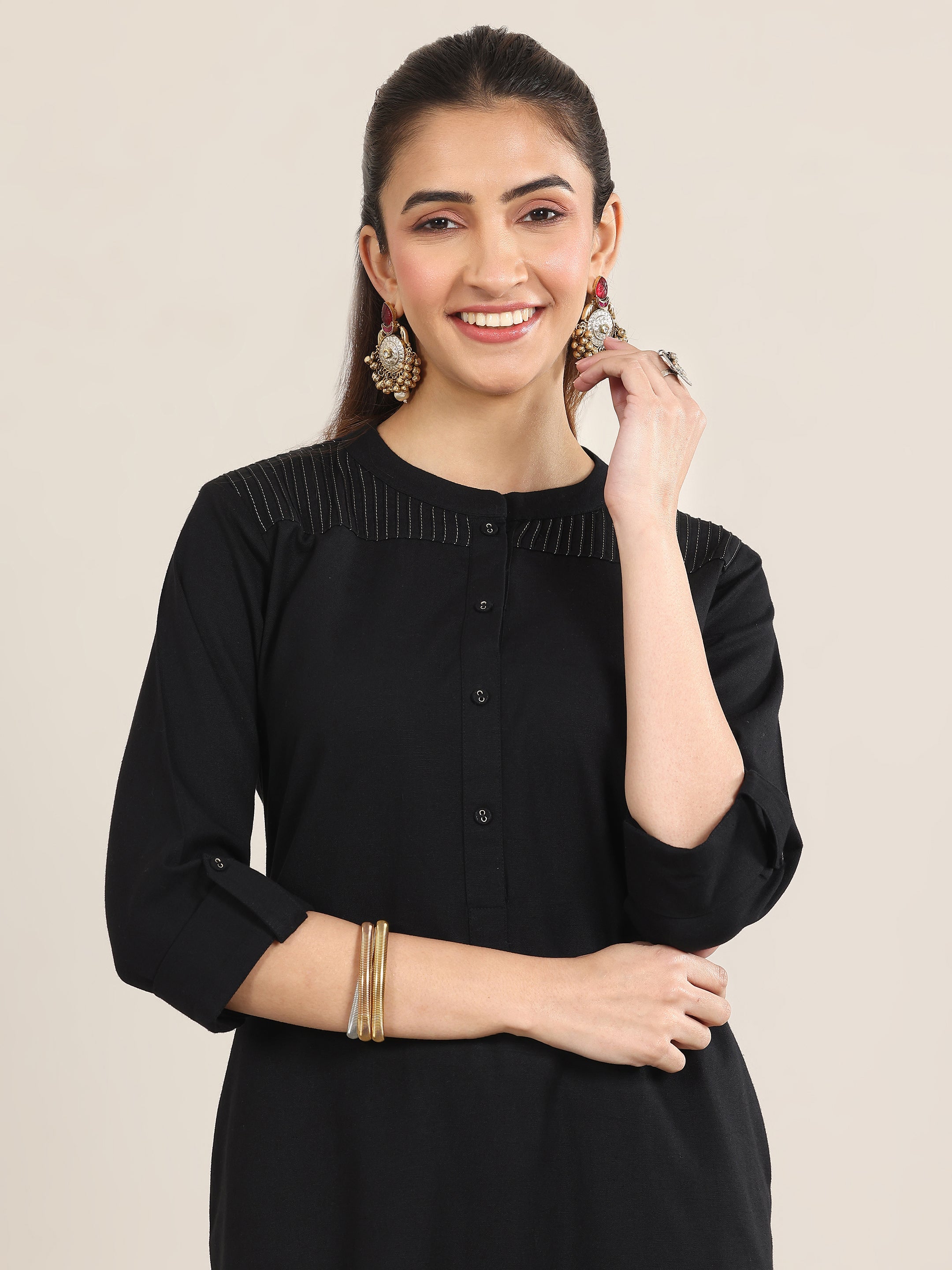 Black Solid Cotton Straight Kurta