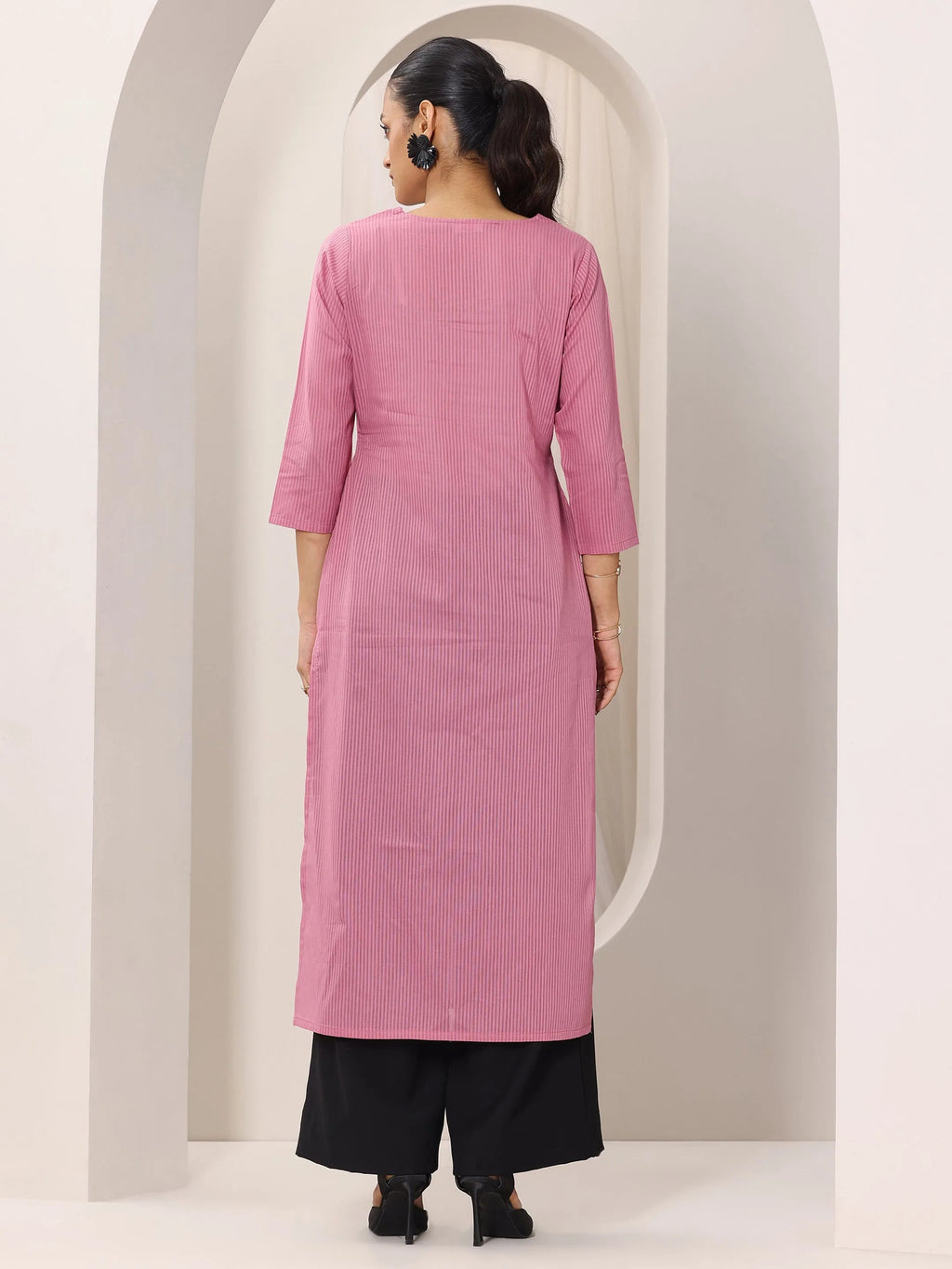 Pink Printed Cotton Straight Kurta