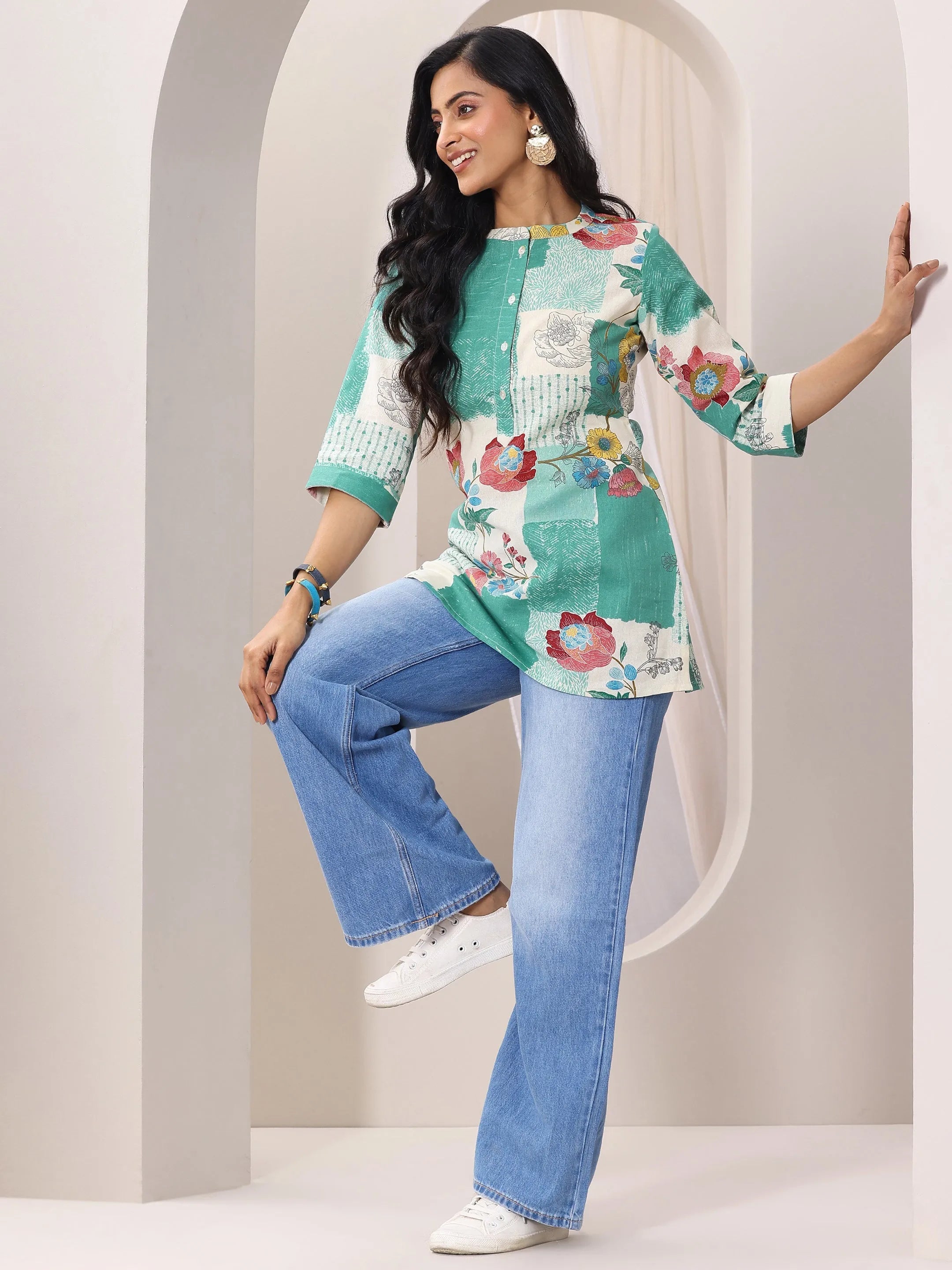 Green Printed Cotton Straight Short Kurti