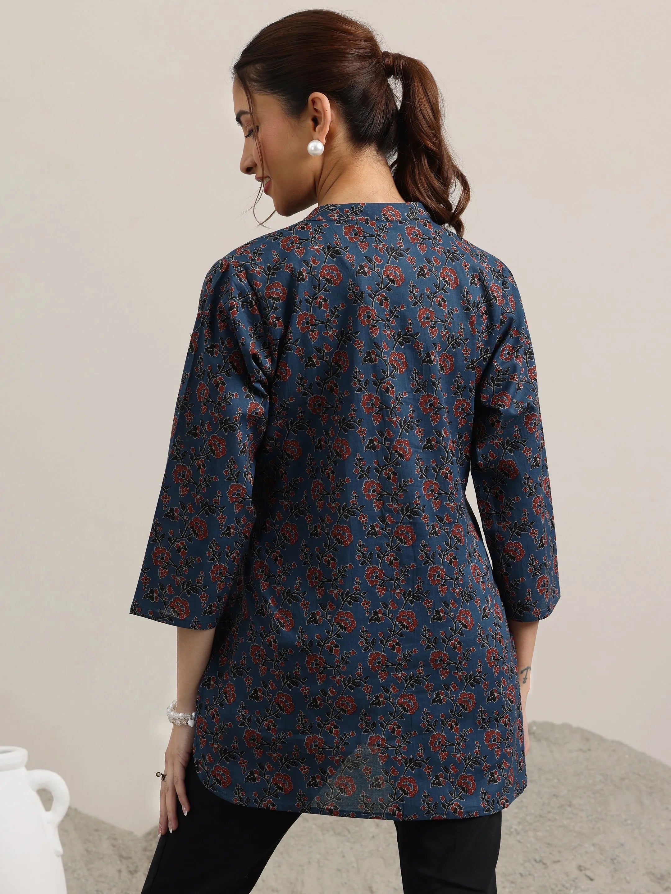 Blue Printed Cotton Straight Kurti