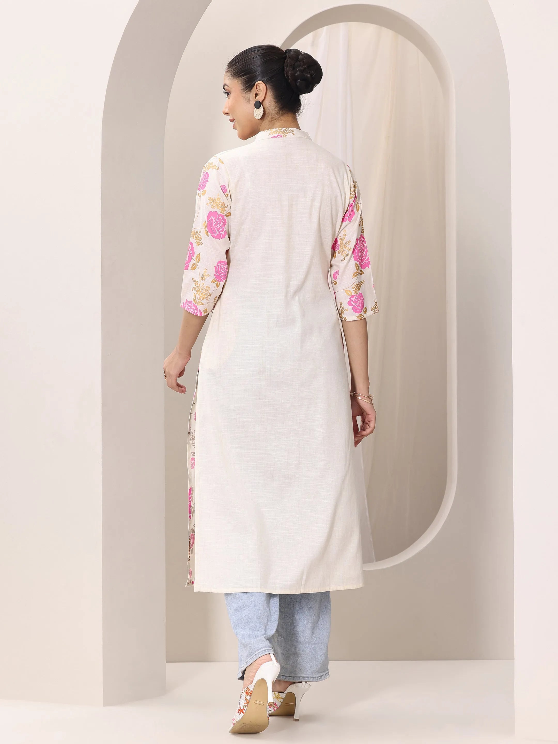 Pink Printed Cotton Blend Straight Kurta