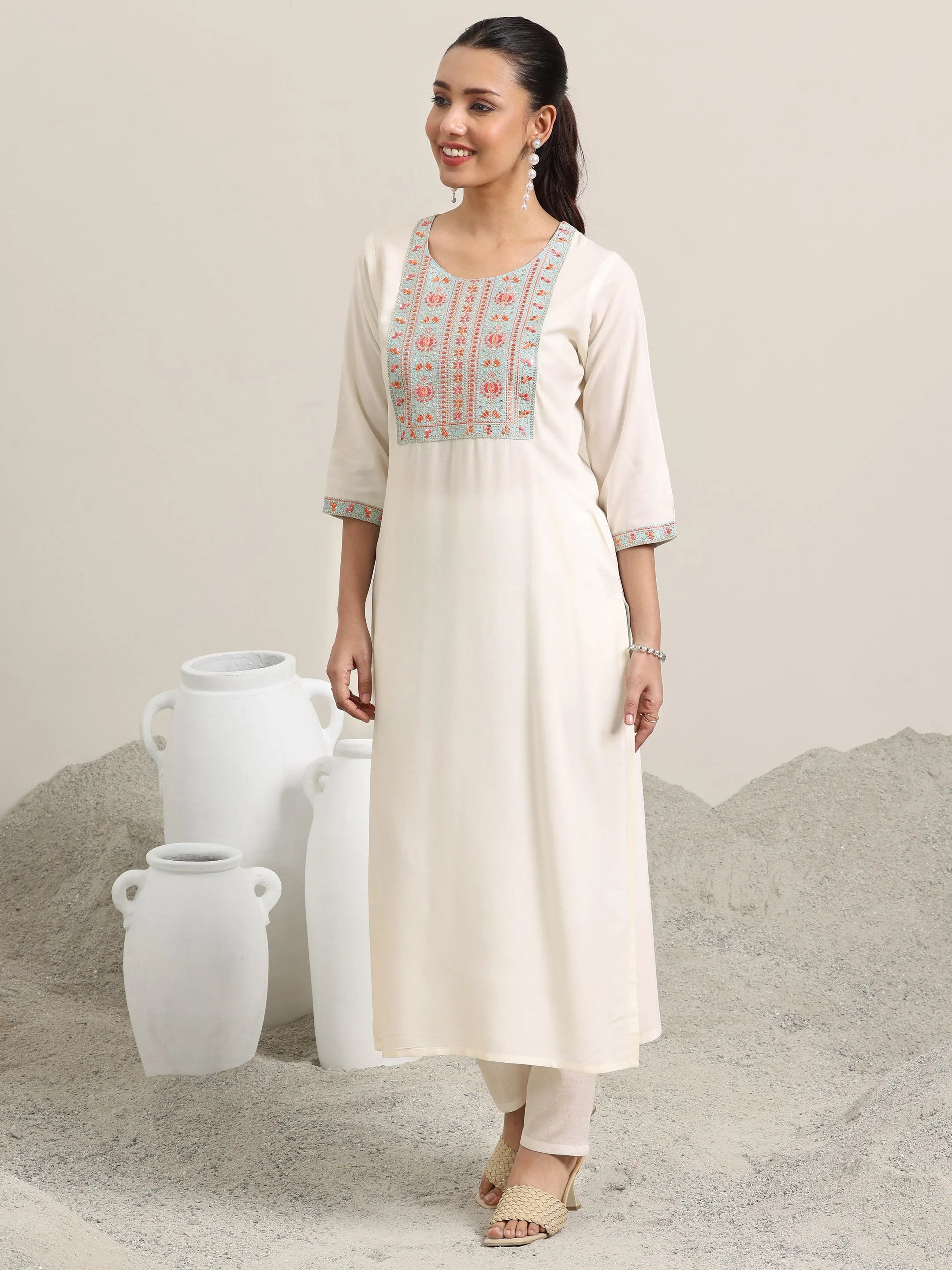 Off White Yoke Design Rayon Straight Kurta