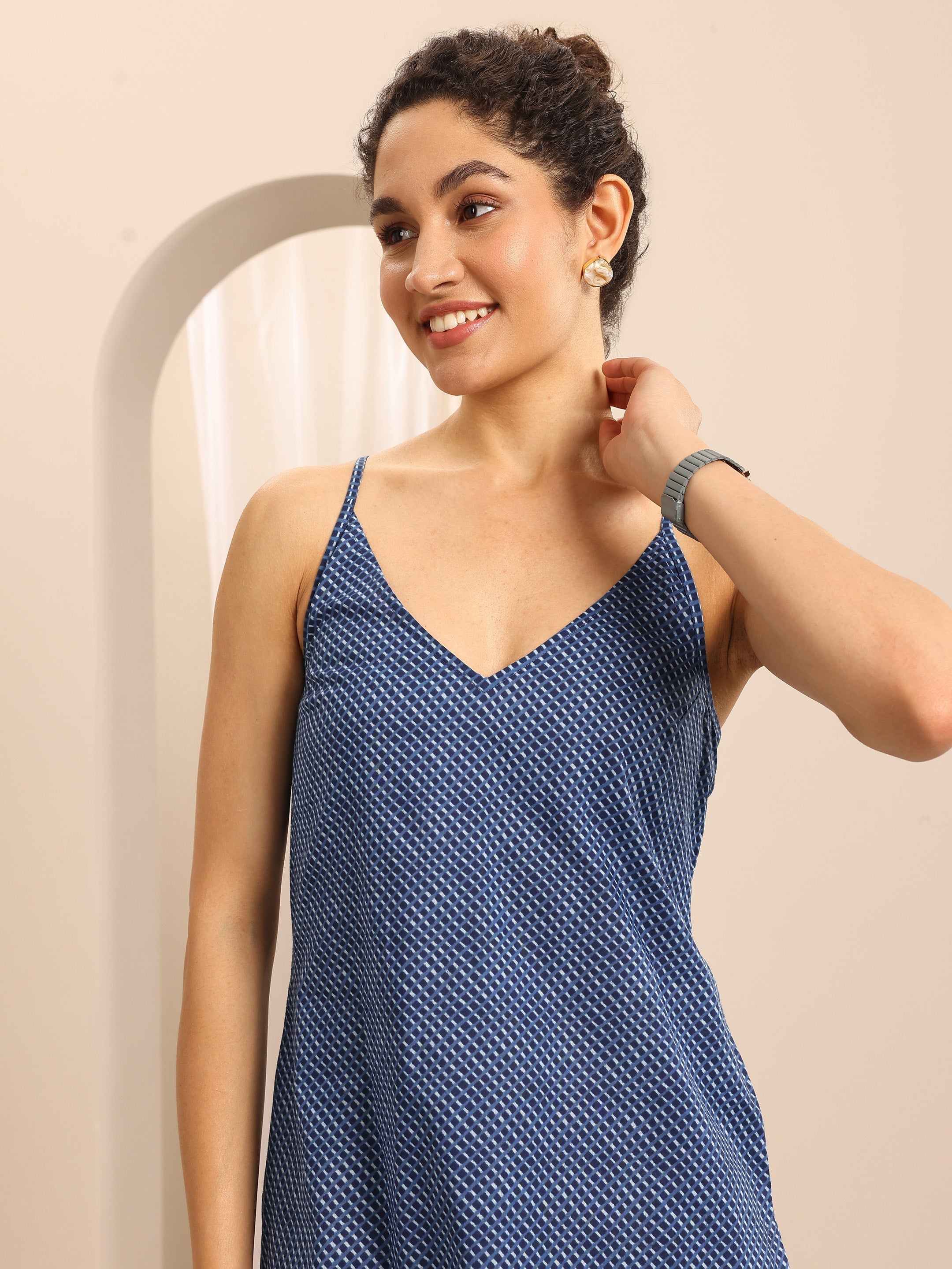 Blue Printed Cotton Blend Straight Short Kurti