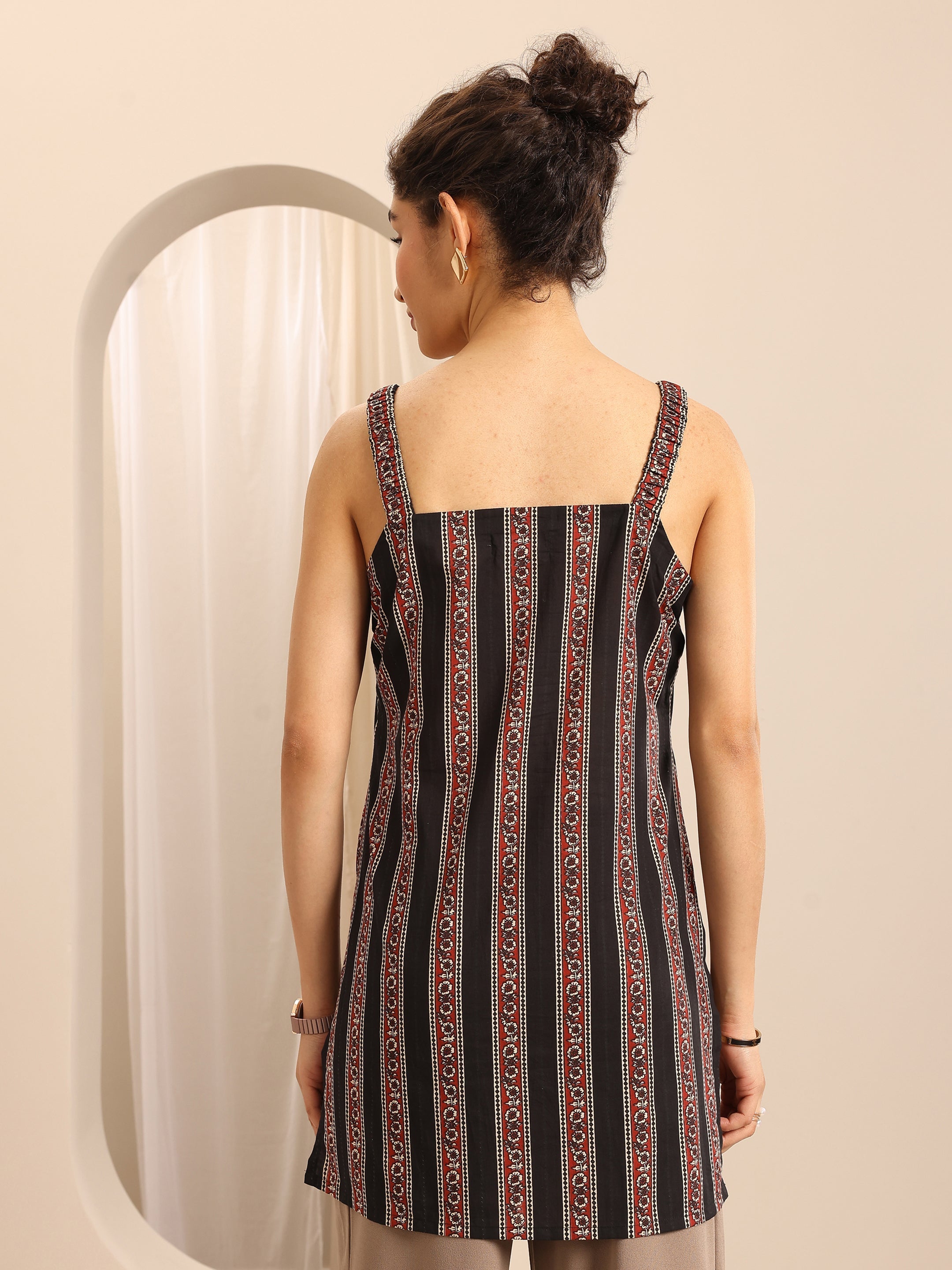 Black Printed Cotton Blend Straight Short Kurti