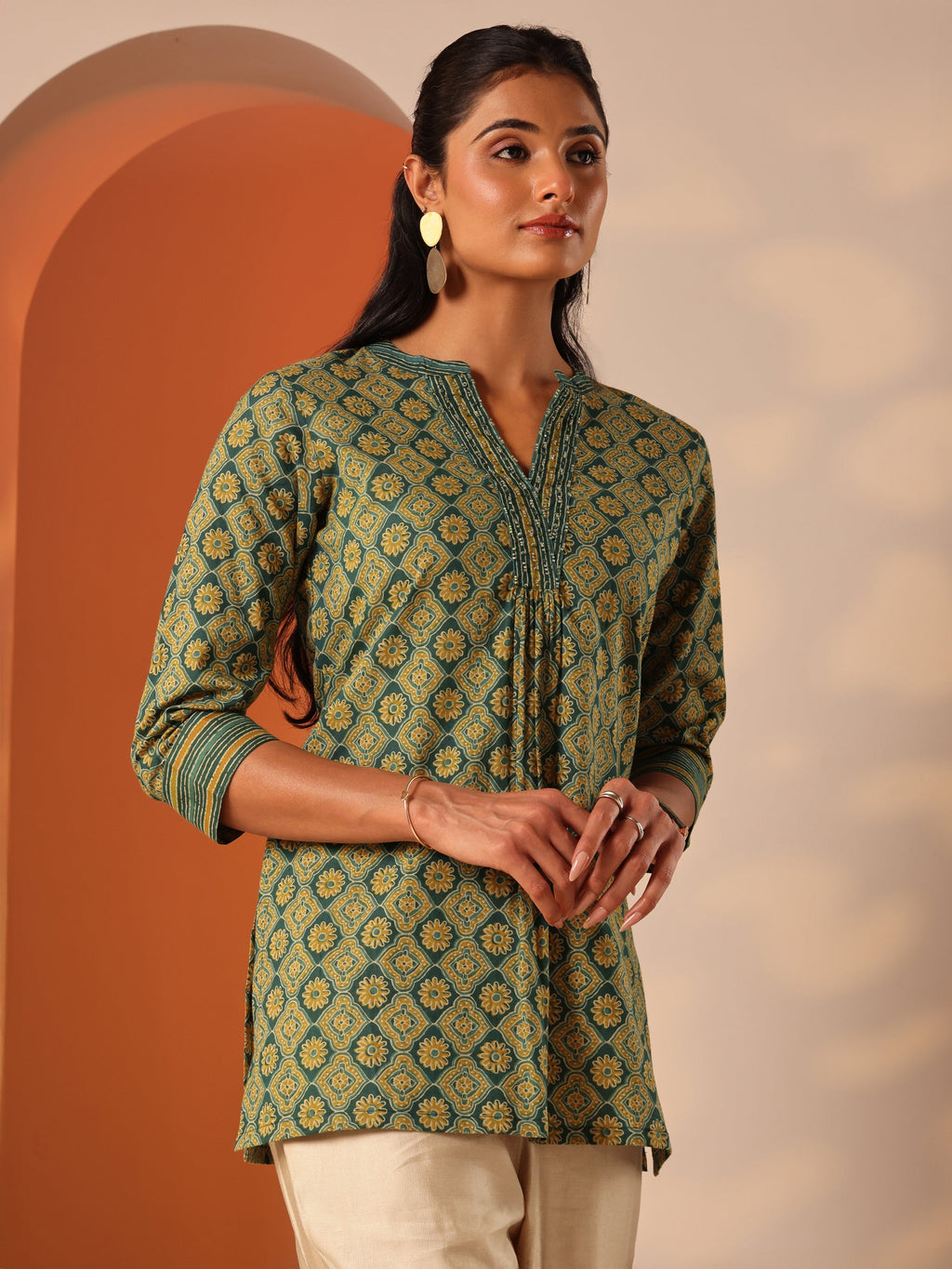 Green Printed Cotton Straight Shorti Kurti