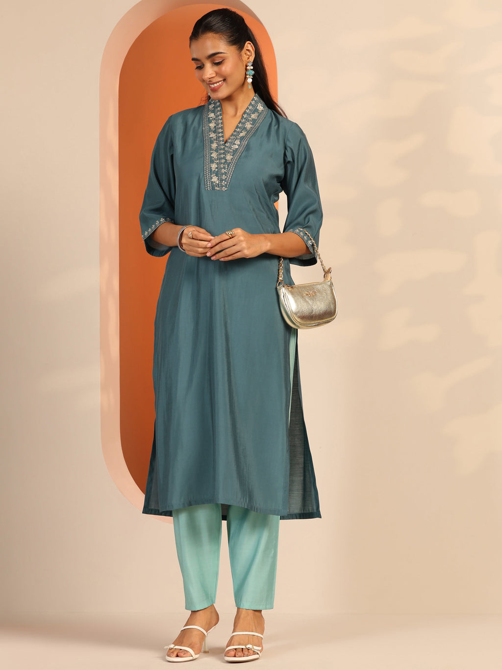 Blue Embellished Silk Blend Straight Kurta