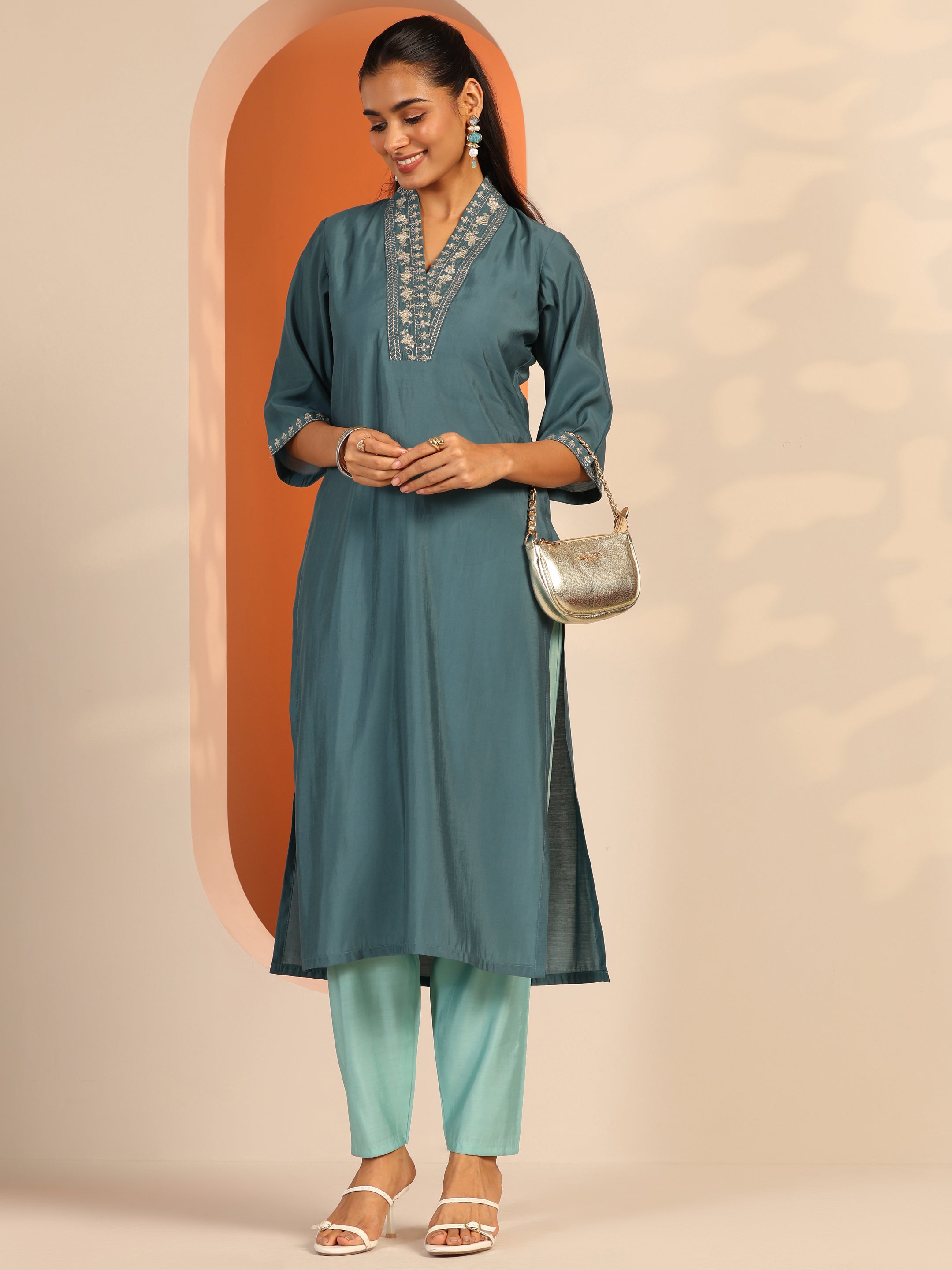 Blue Embellished Silk Blend Straight Kurta