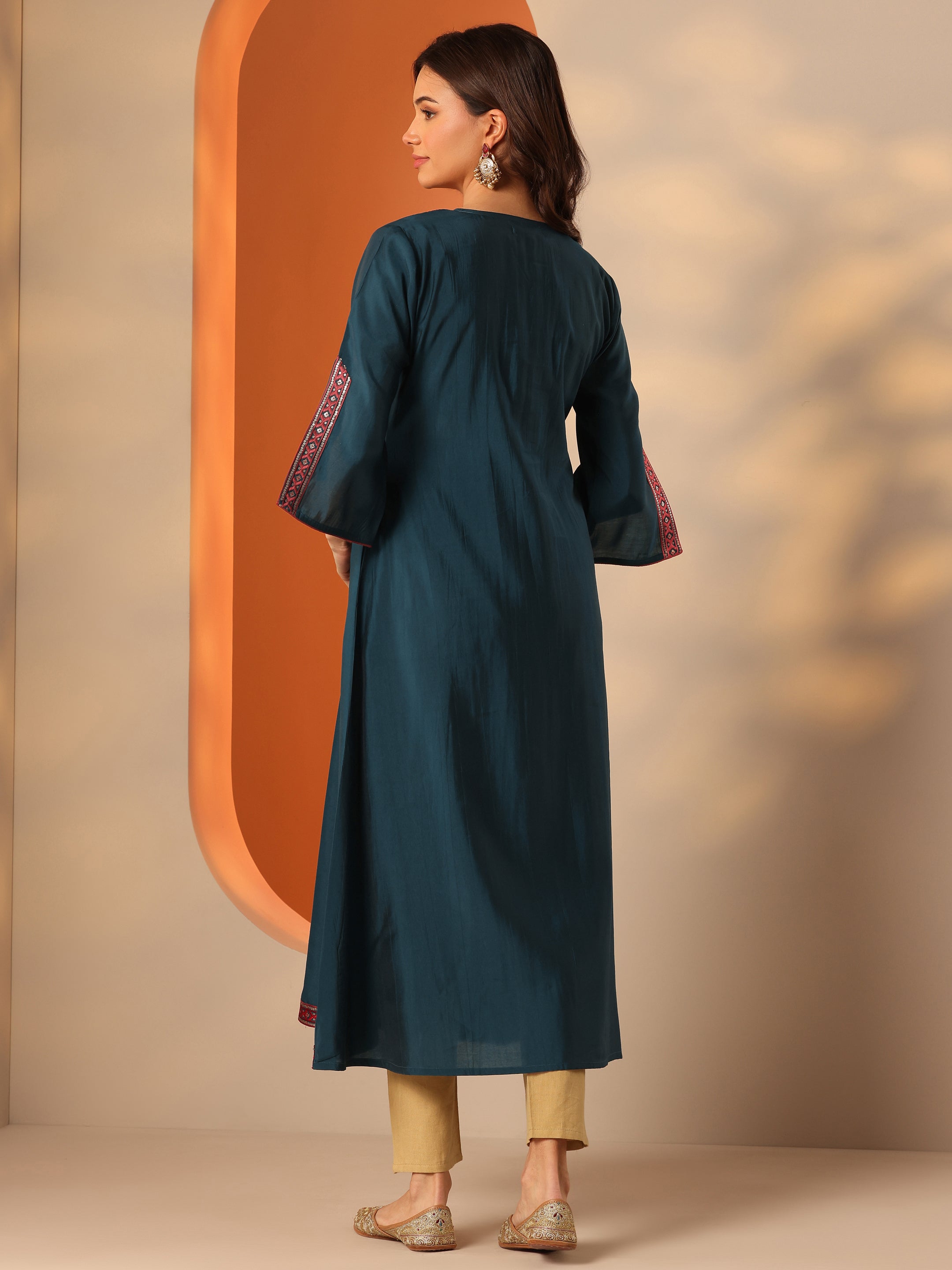 Blue Embroidered Silk Blend Straight Kurta