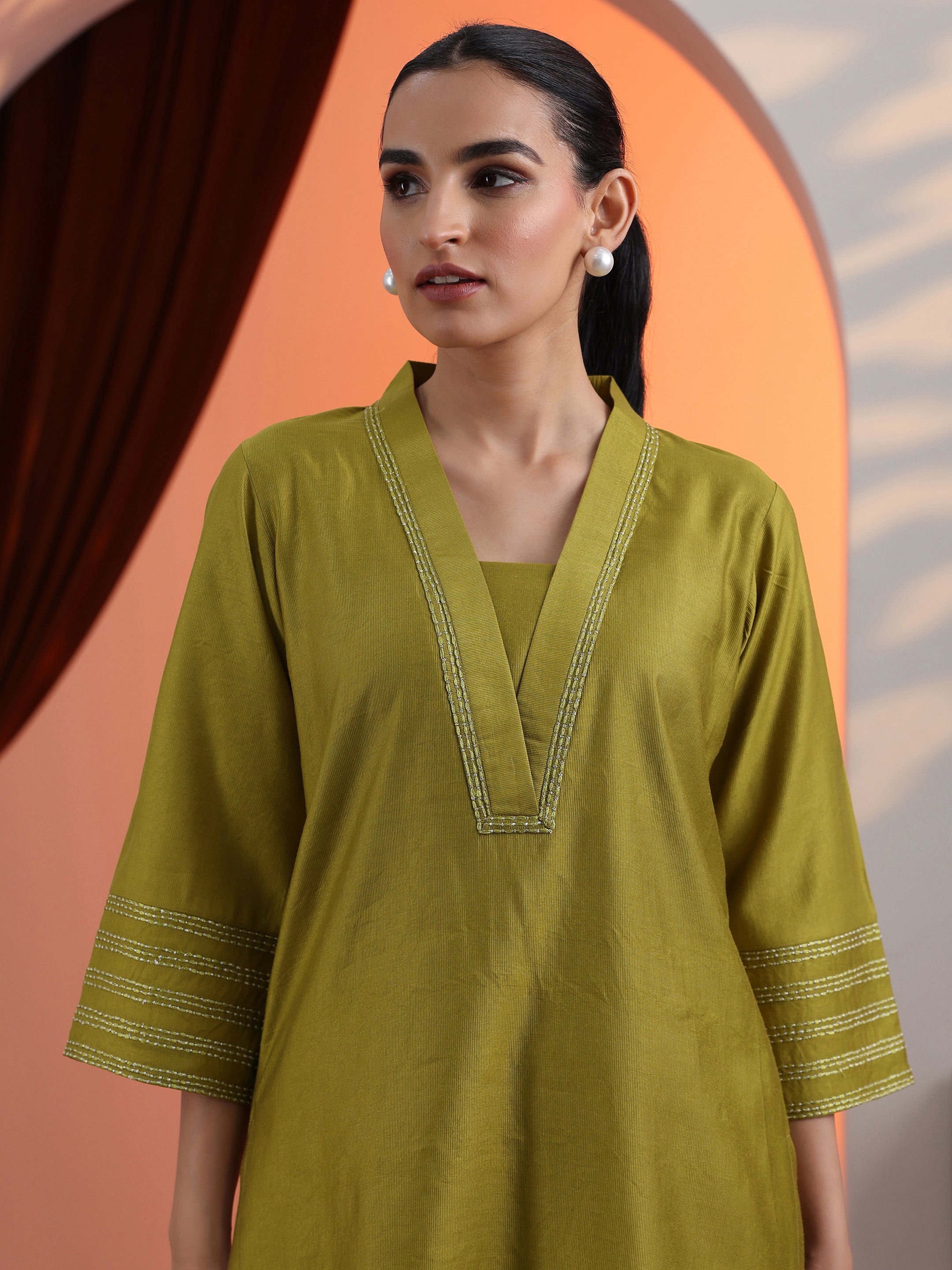 Green Solid Silk Blend Straight Short Kurti