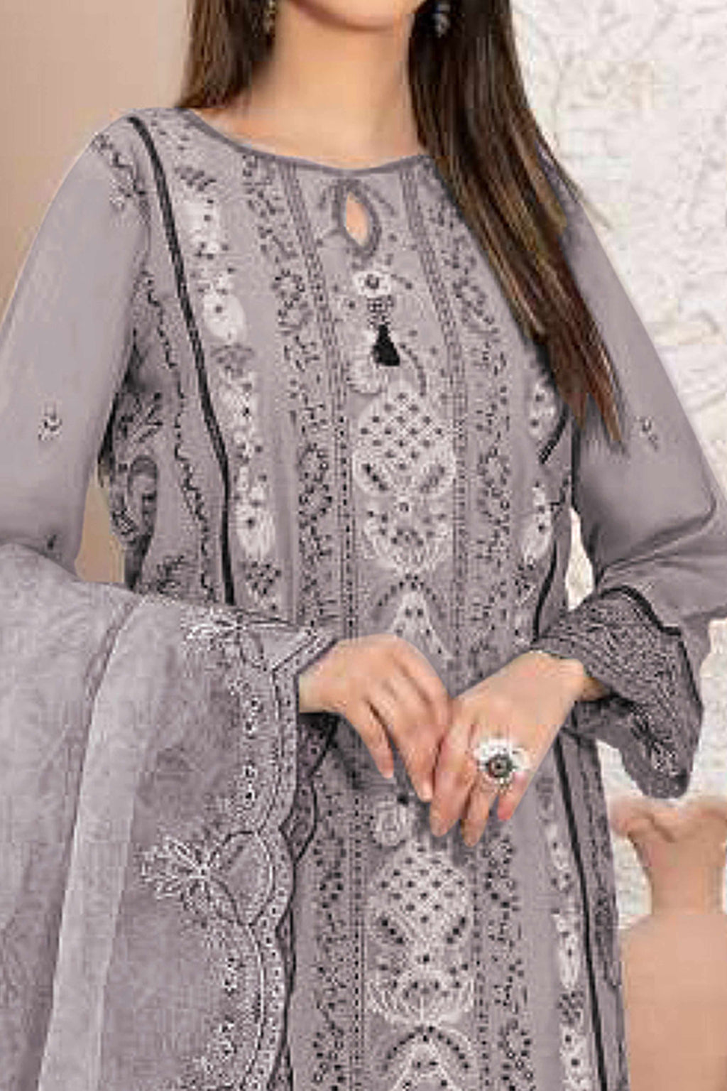 Light Lavender Floral Design Dress Material Crafted from Lightweight Georgette Fabric