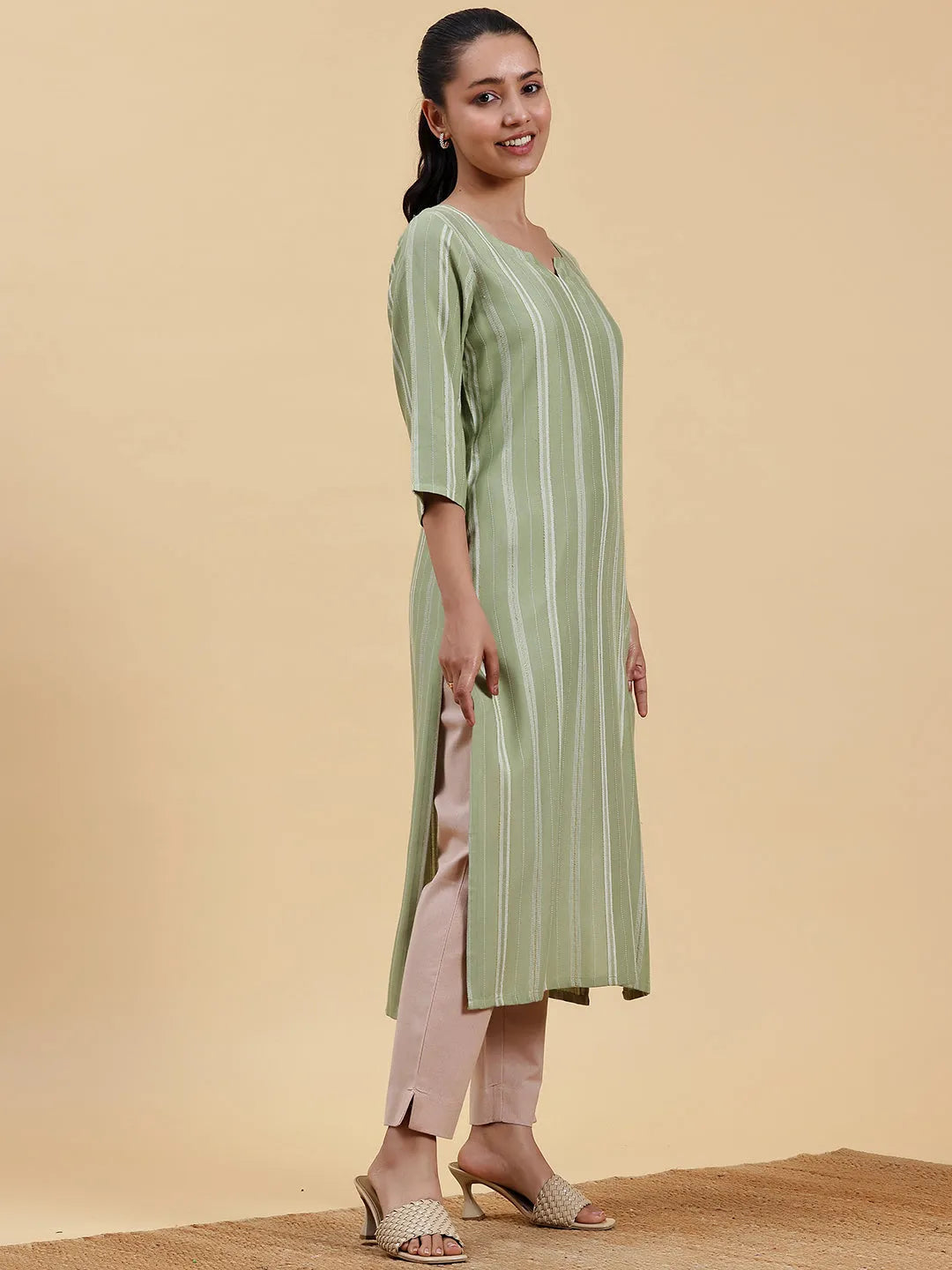 Green Woven Design Rayon Straight Kurta