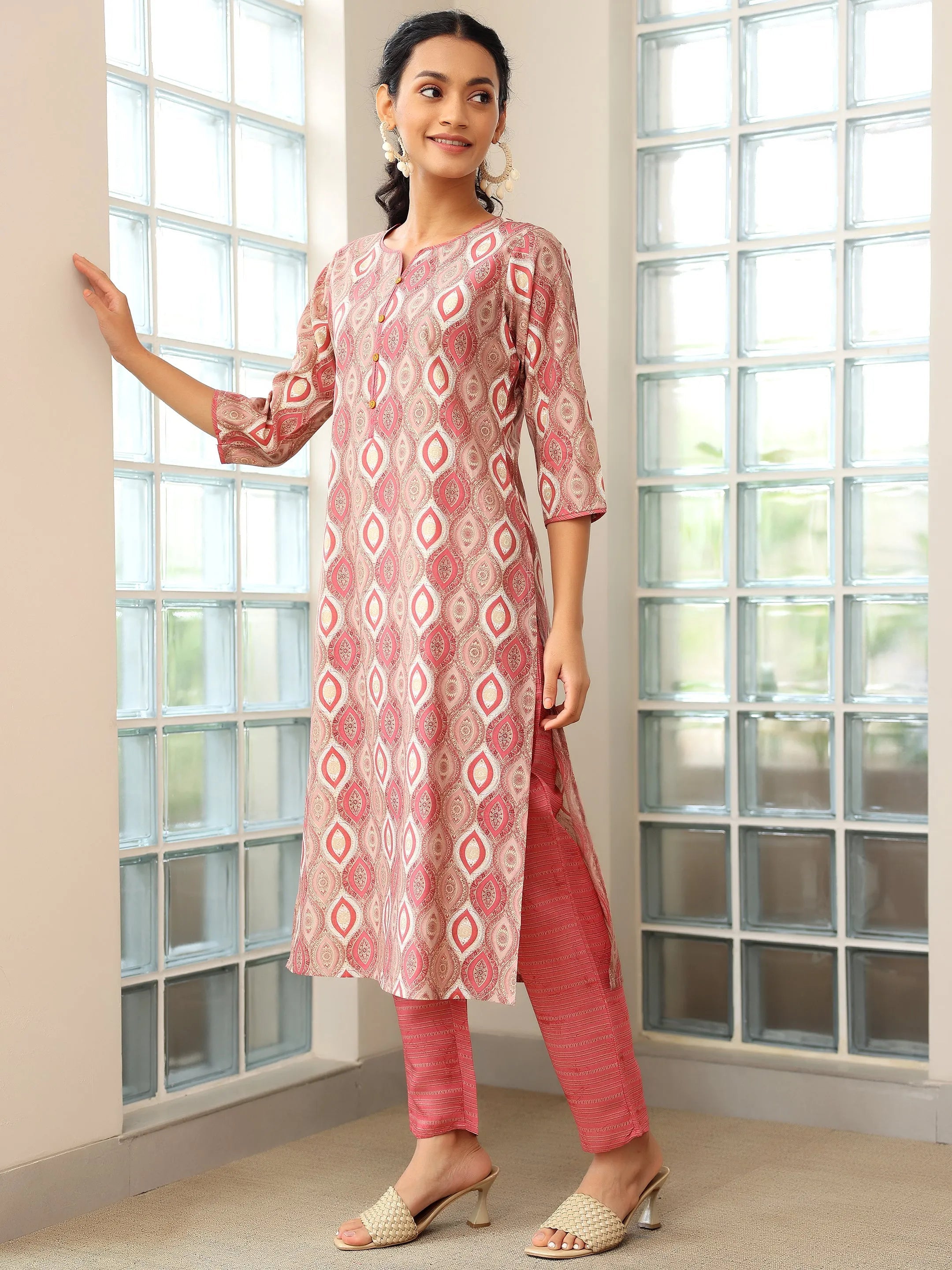 Mauve Printed Silk Blend Straight Suit With Dupatta