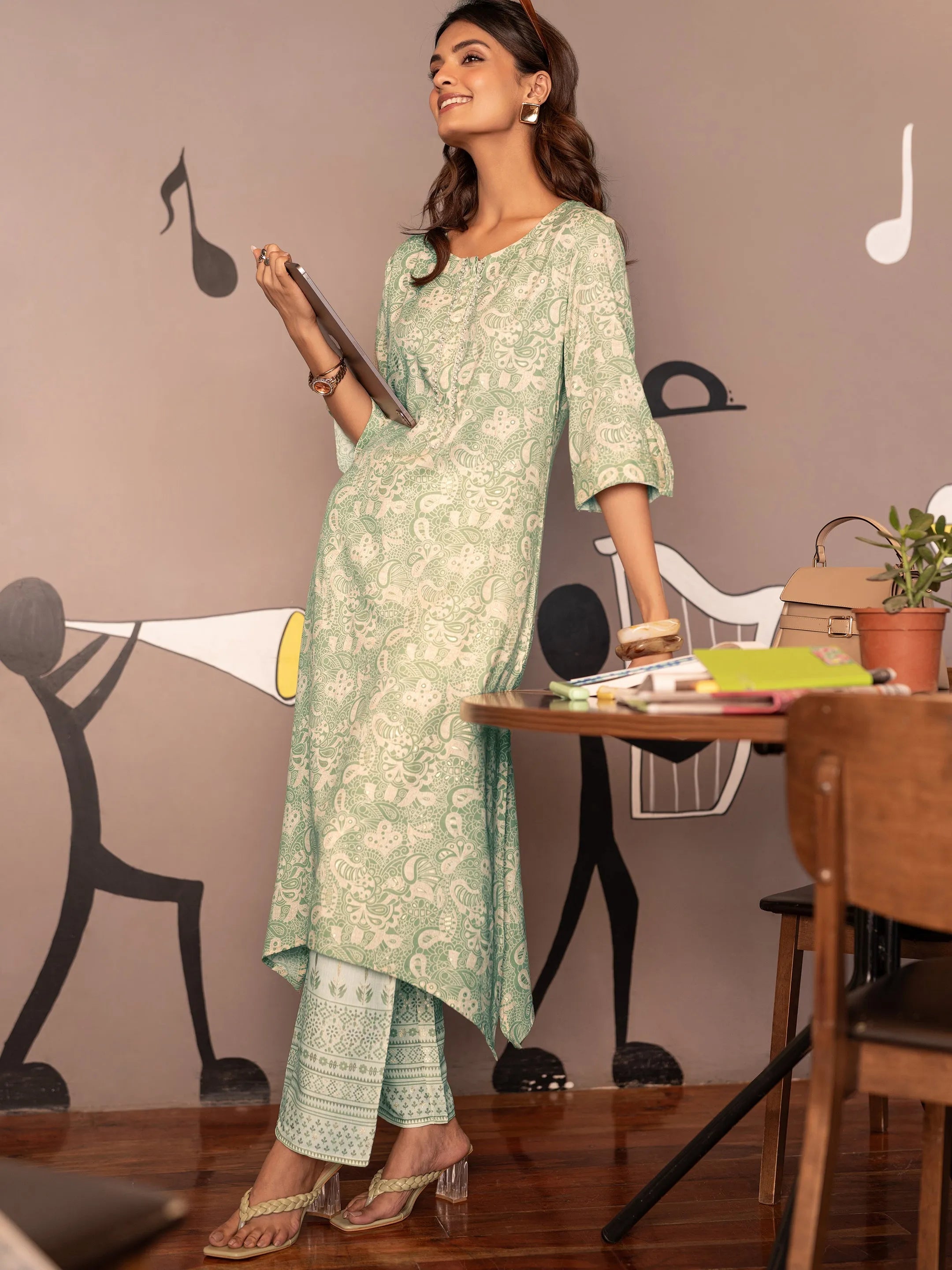 Green Printed Cotton Blend Straight Kurta With Palazzos