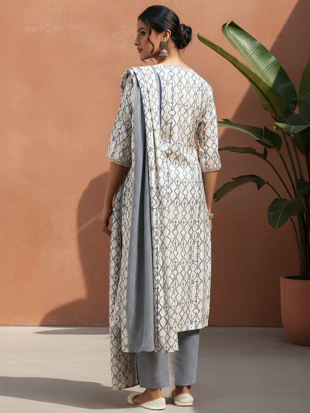 Off White Printed Silk Blend Straight Suit With Dupatta