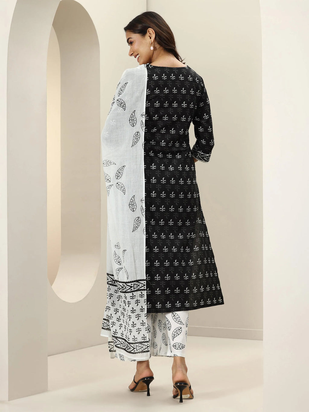 Black Printed Cotton Straight Suit Sets With Dupatta