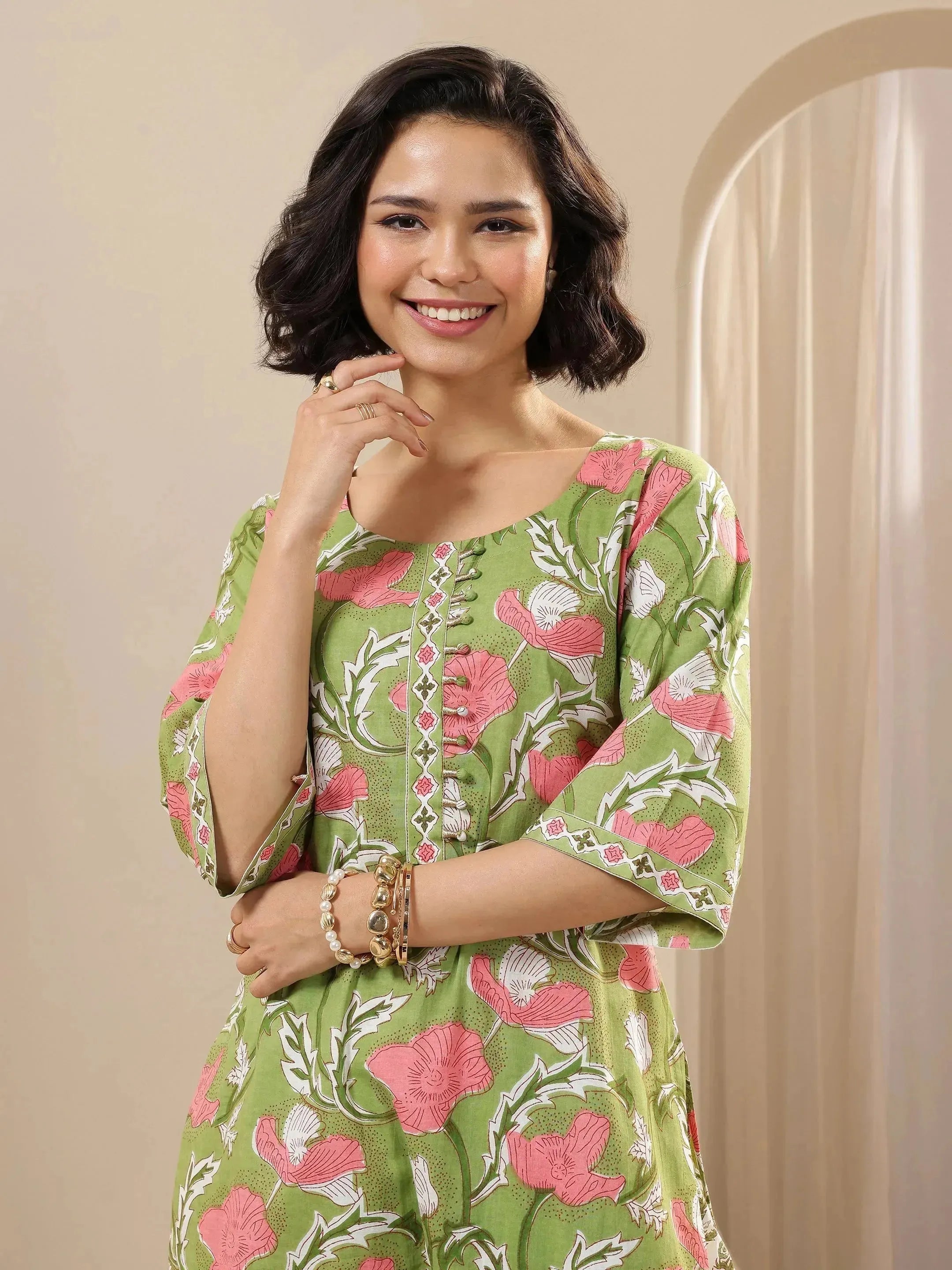 Green Printed Cotton Straight Suit Sets With Dupatta