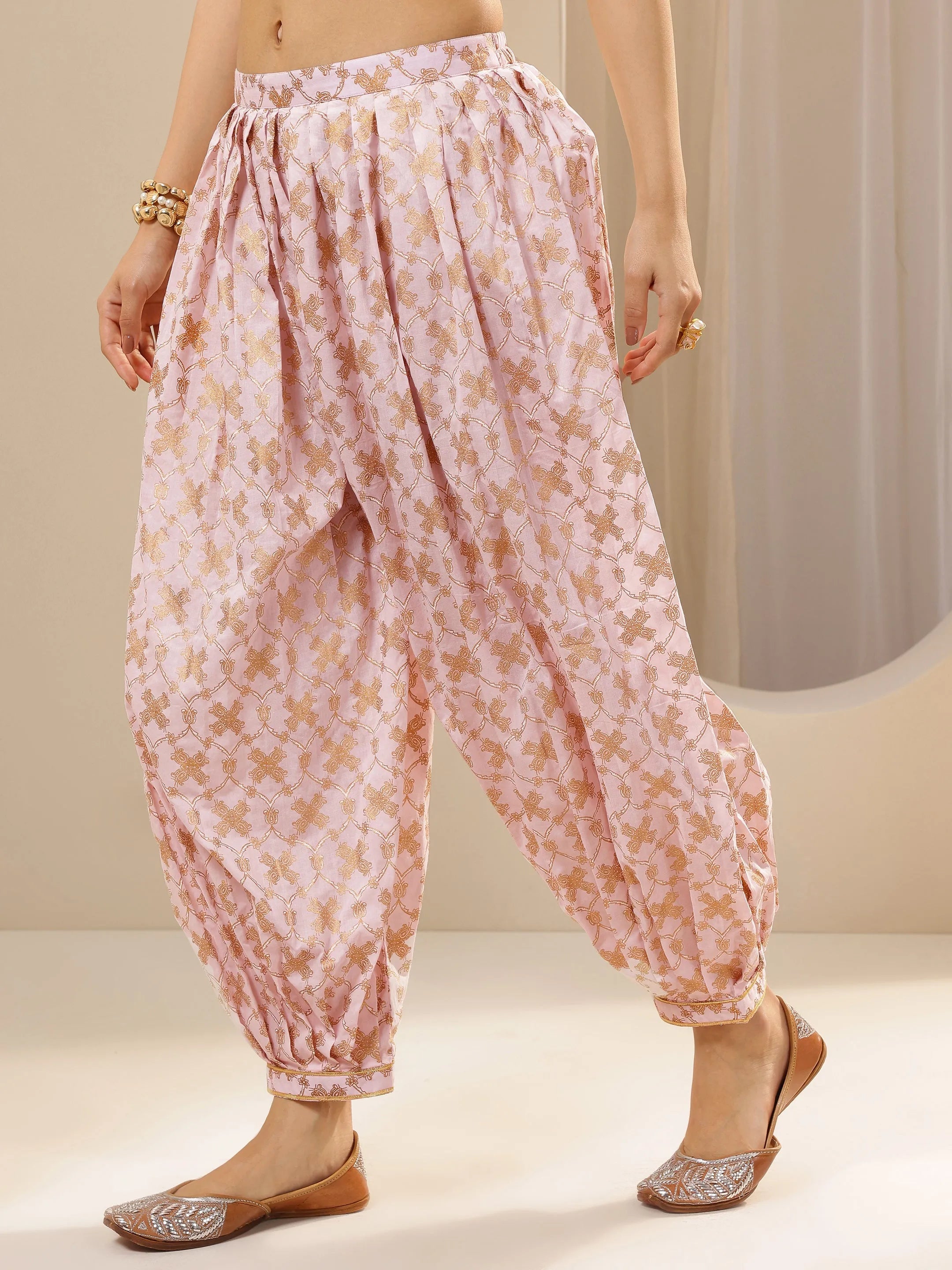 Pink Printed Cotton Straight Suit Sets With Dupatta