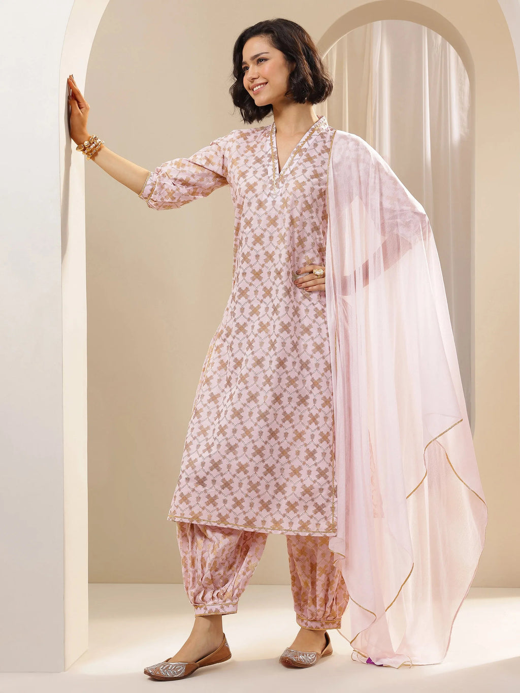 Pink Printed Cotton Straight Suit Sets With Dupatta