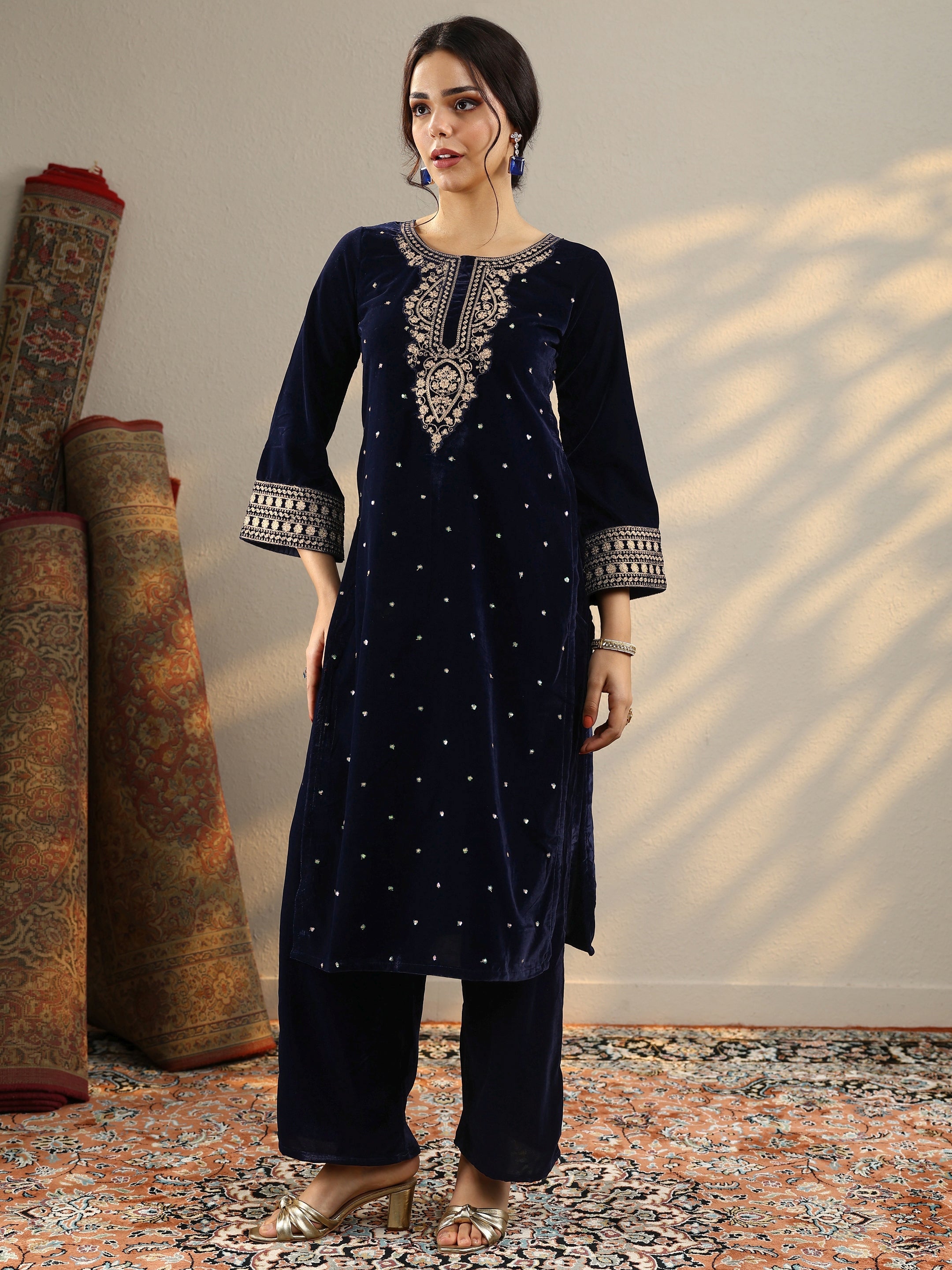 Kanak Navy Blue Embroidered Velvet Straight Suit Set With Dupatta