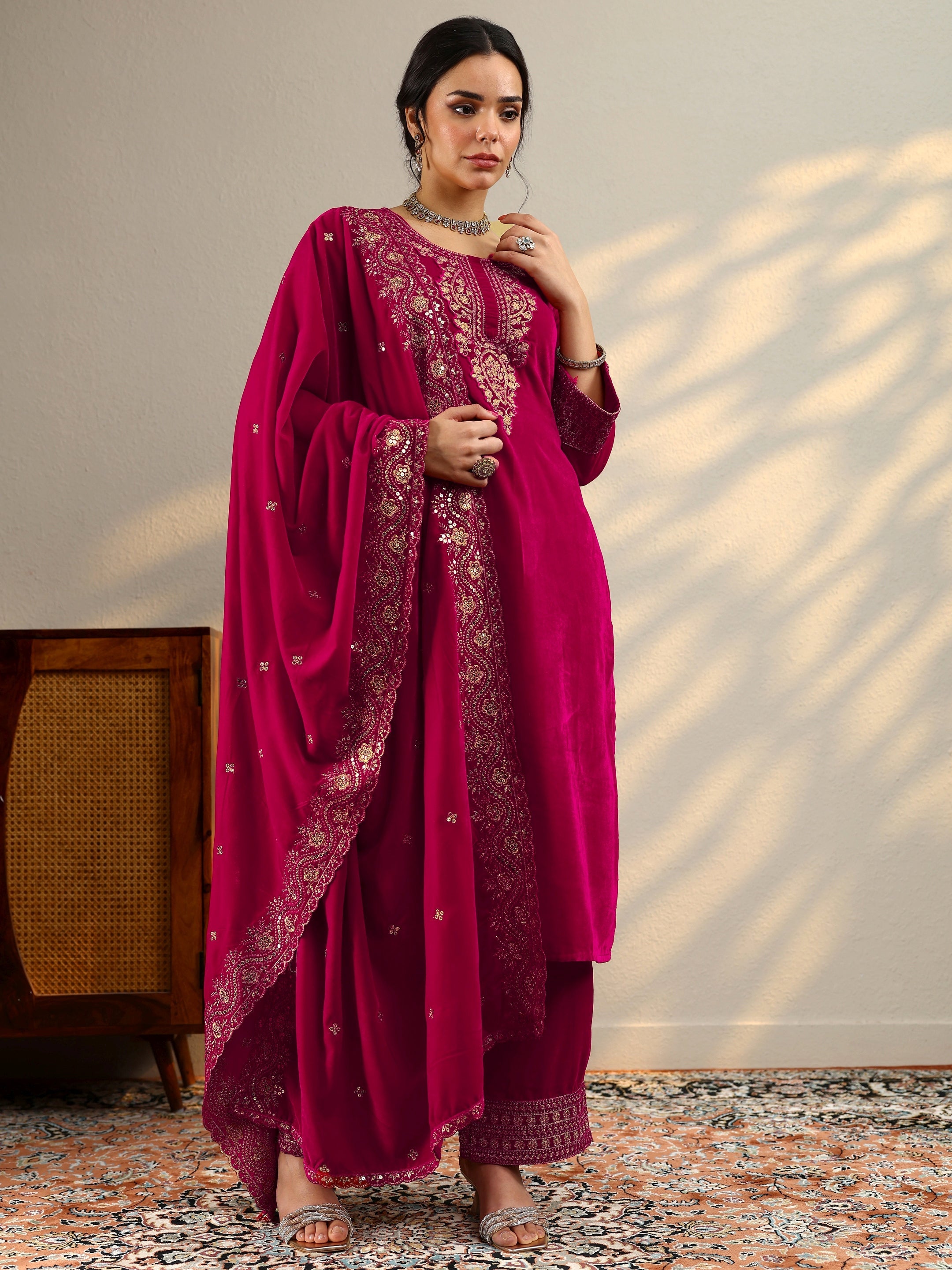 Pink Yoke Design Velvet Straight Suit Set With Dupatta