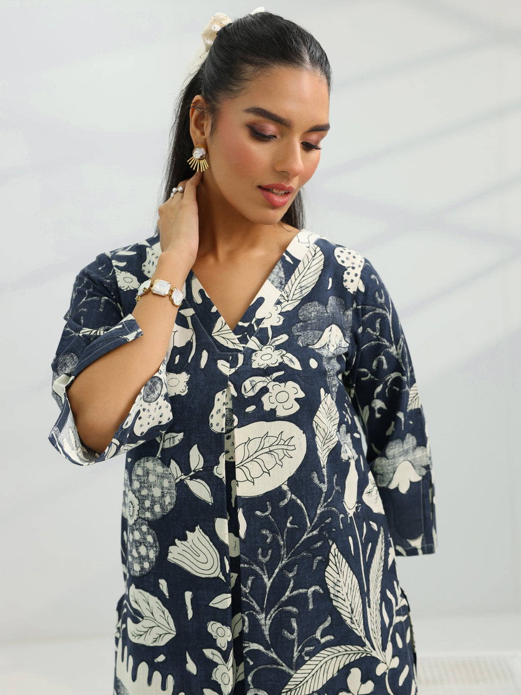 Grey Printed Cotton Straight Kurta Set