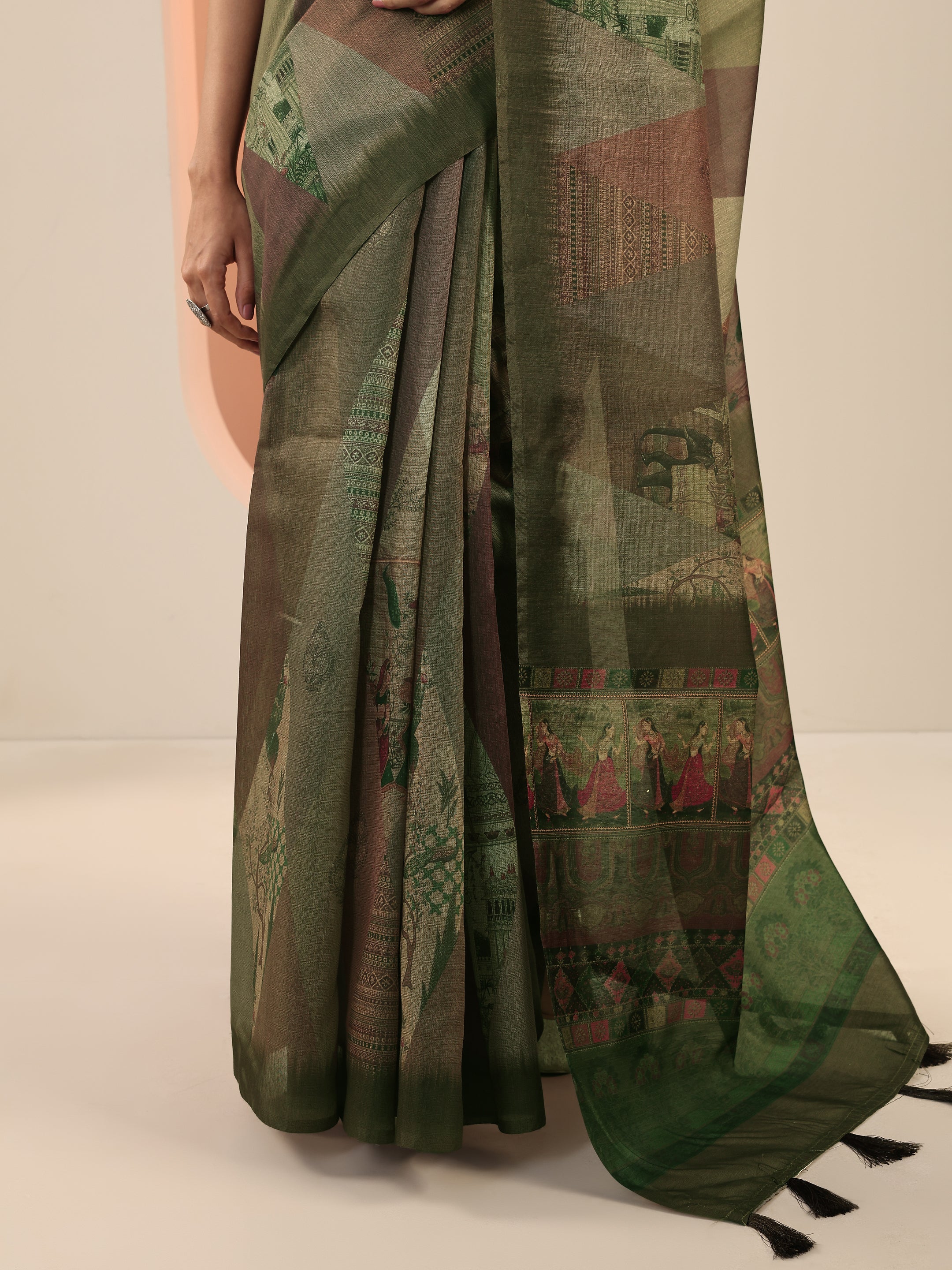 Green Printed Silk Saree With Unstitched Blouse Piece