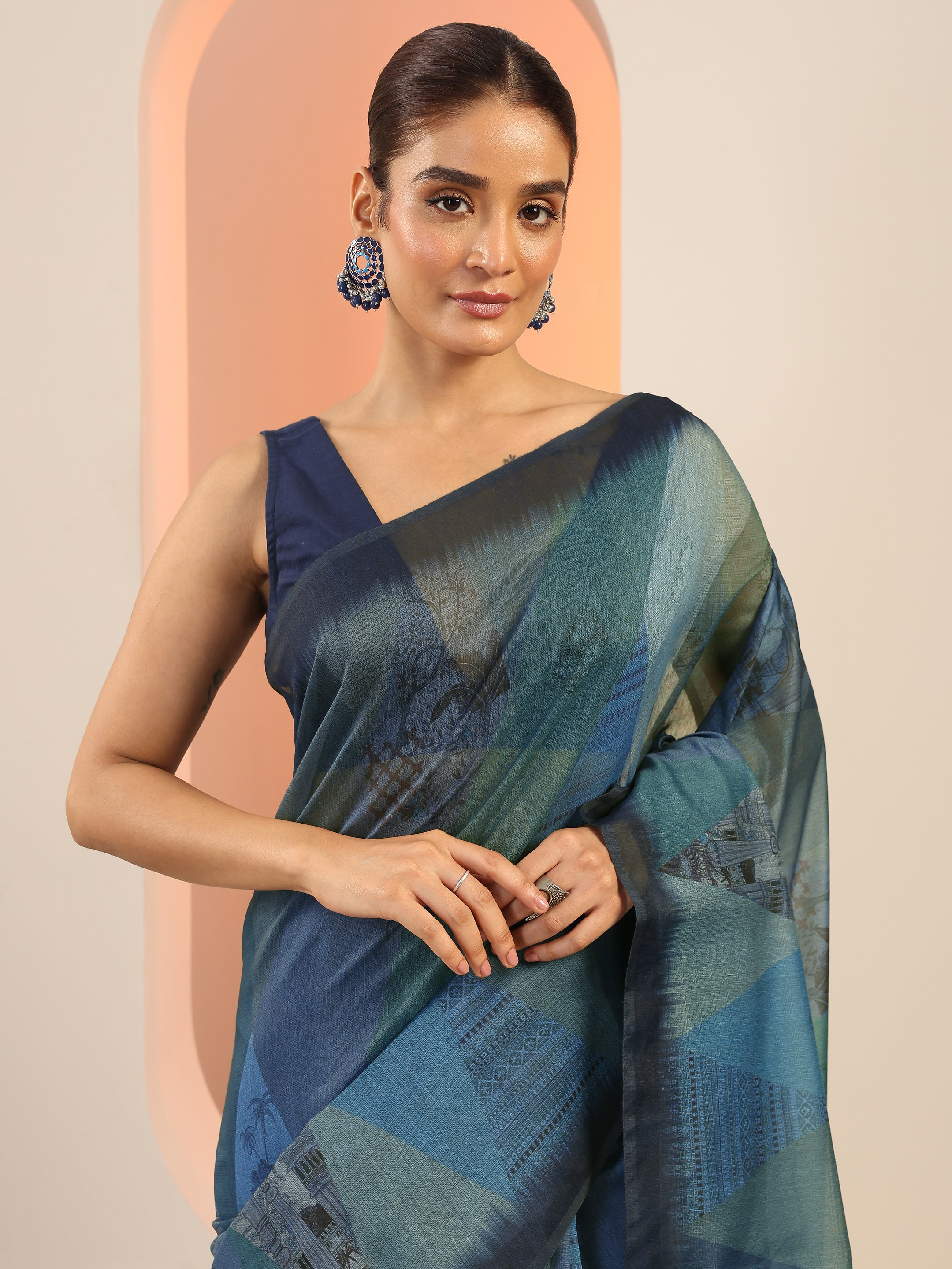 Blue Printed Silk Saree With Unstitched Blouse Piece