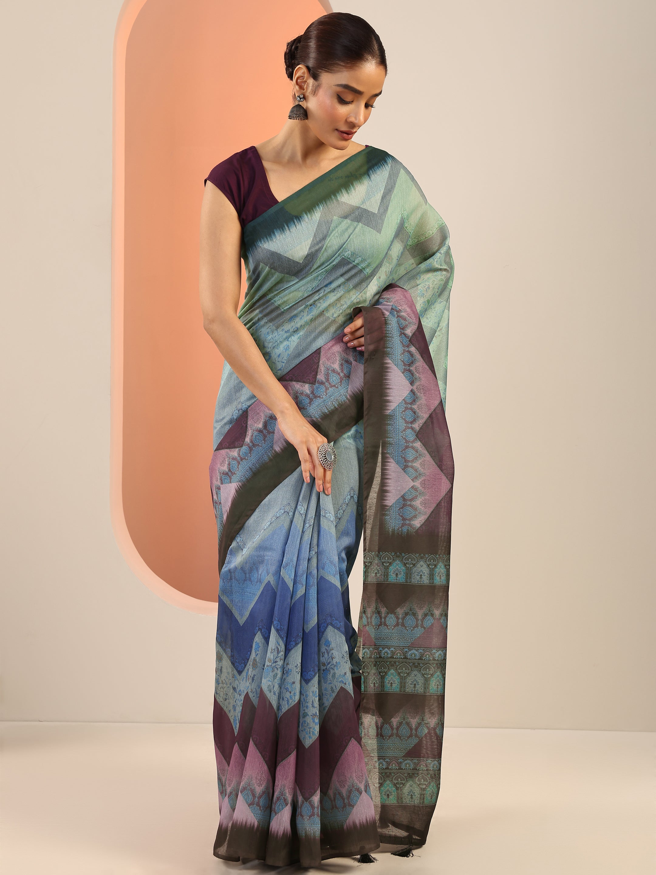 Green Printed Silk Saree With Unstitched Blouse Piece