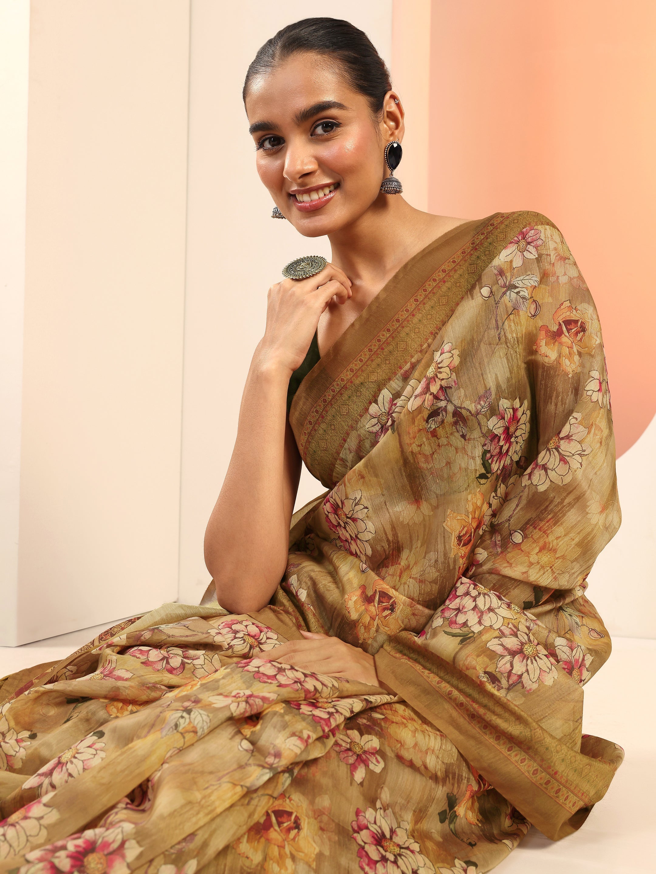 Mustard Printed Silk Saree With Unstitched Blouse Piece