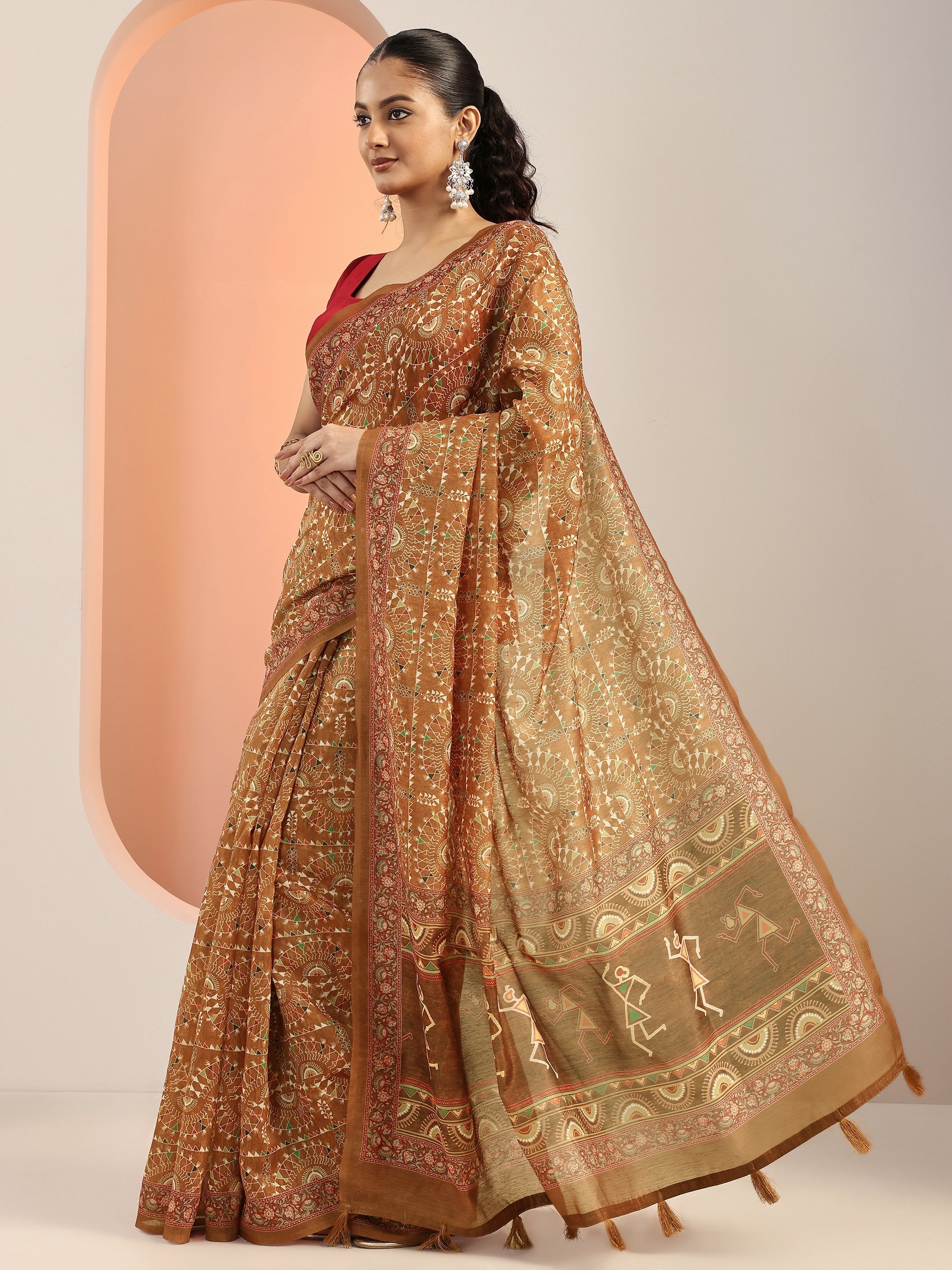 Brown Printed Silk Blend Saree With Unstitched Blouse Piece