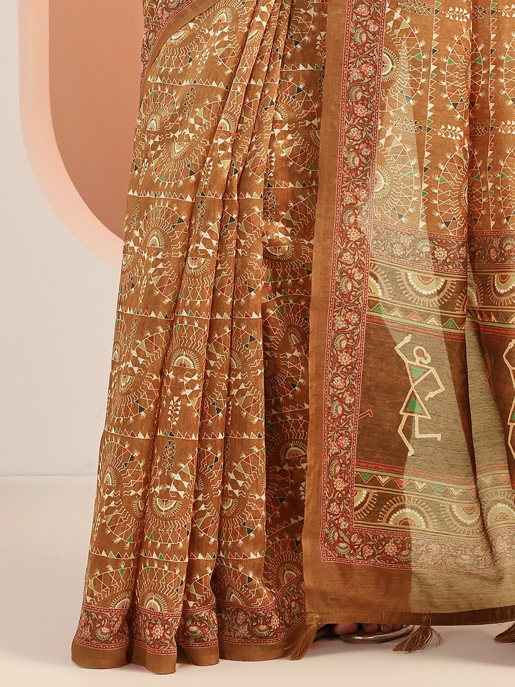 Brown Printed Silk Blend Saree With Unstitched Blouse Piece
