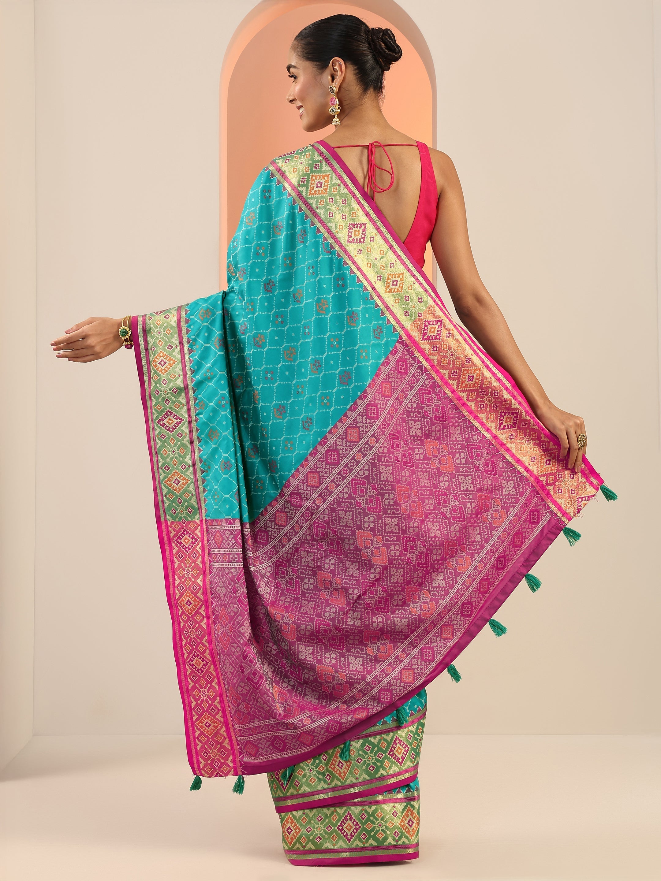 Blue Woven Design Silk Saree With Unstitched Blouse Piece