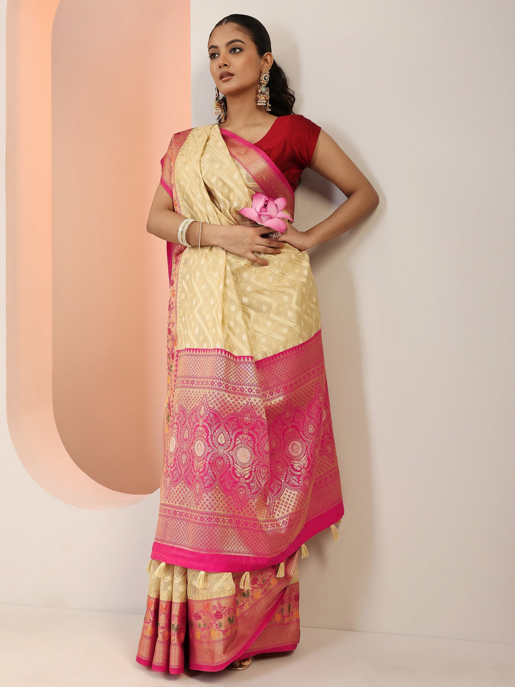 Beige Woven Silk Blend Saree With Unstitched Blouse Piece